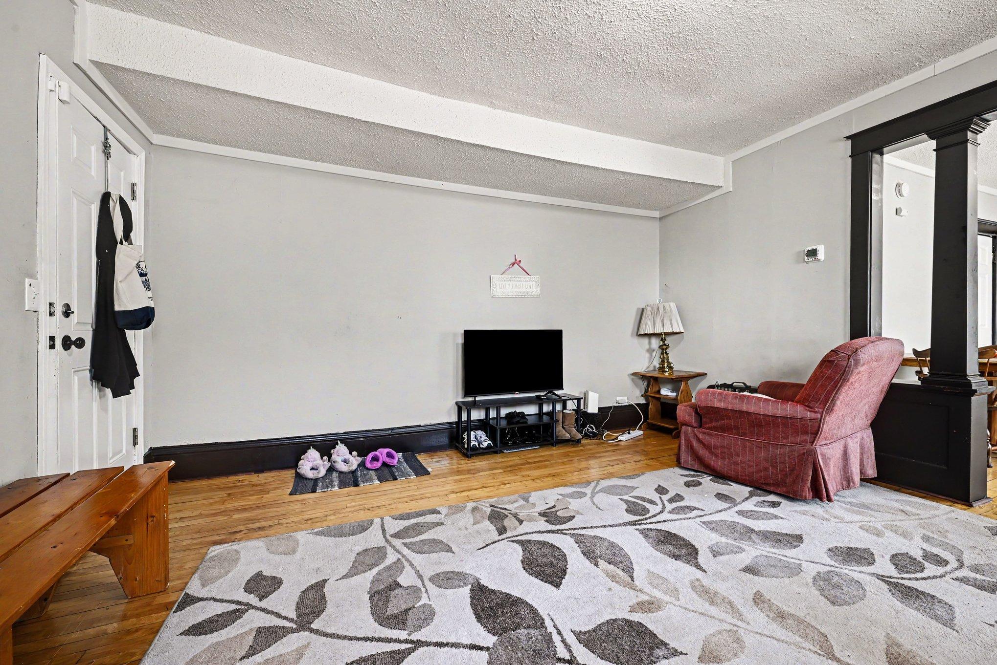 View of Residential Income at 2915 3rd Street, Minneapolis MN 55411, Minneapolis (7 of 26) - Mike Wilen | Minnesota Team Real Estate