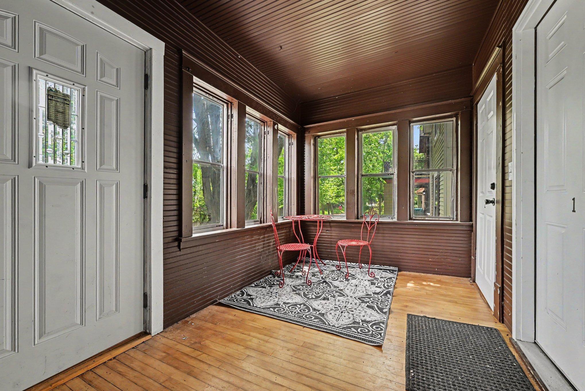 View of Residential Income at 2915 3rd Street, Minneapolis MN 55411, Minneapolis (3 of 26) - Mike Wilen | Minnesota Team Real Estate