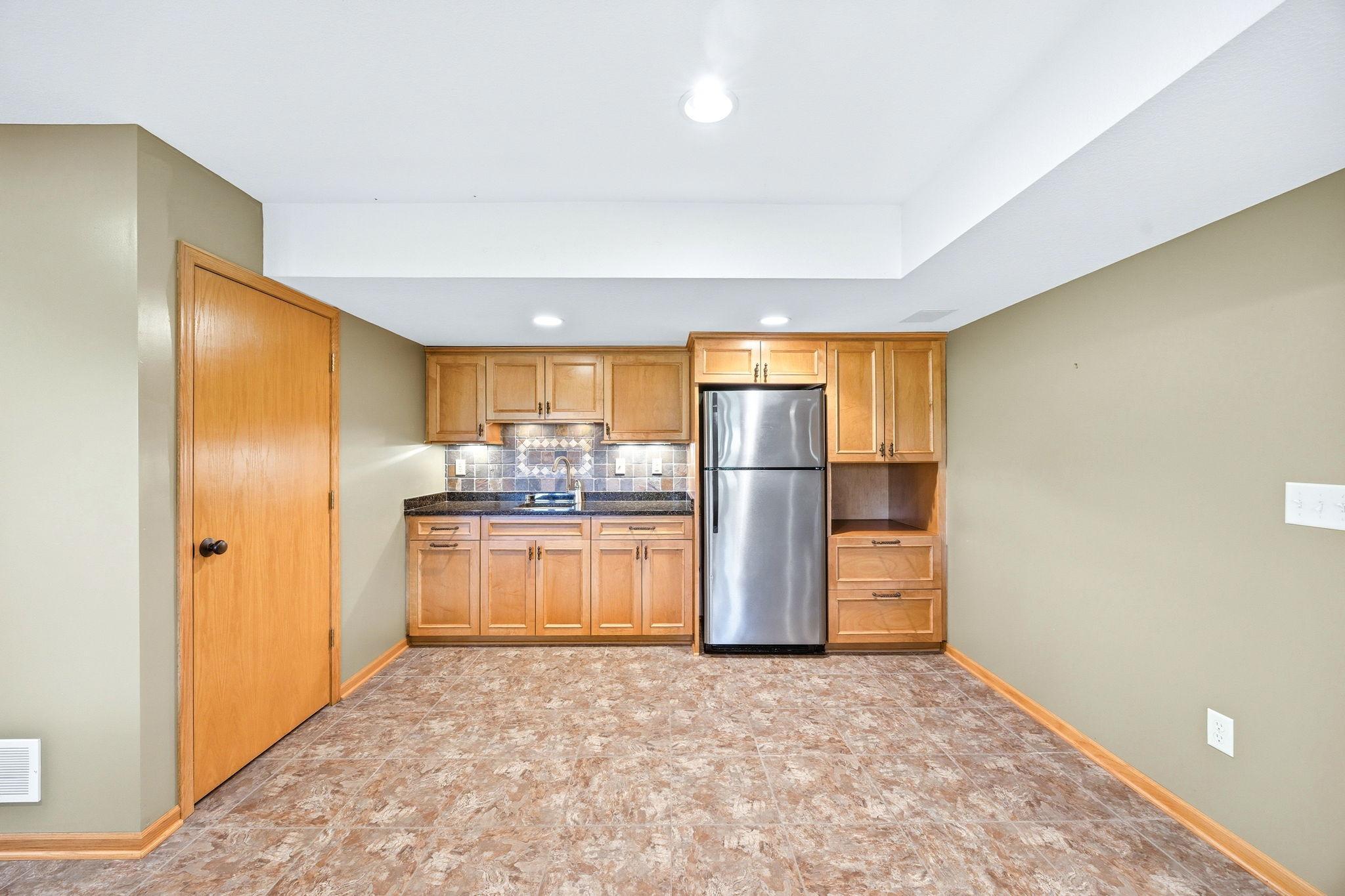 View of Residential at 5724 Auto Club Circle, Bloomington MN 55437, Bloomington (25 of 38) - Mike Wilen | Minnesota Team Real Estate