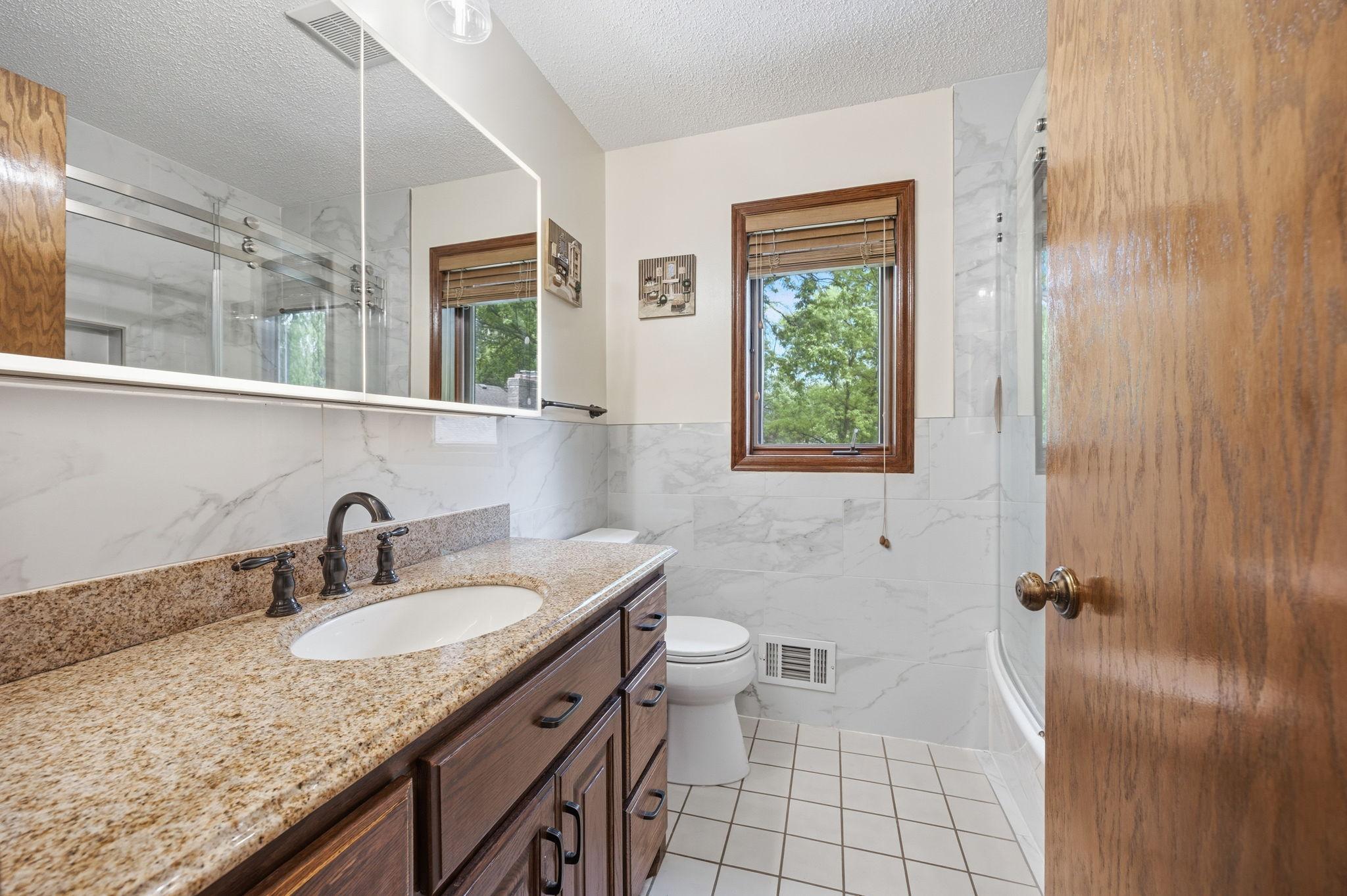 View of Residential at 5724 Auto Club Circle, Bloomington MN 55437, Bloomington (12 of 38) - Mike Wilen | Minnesota Team Real Estate