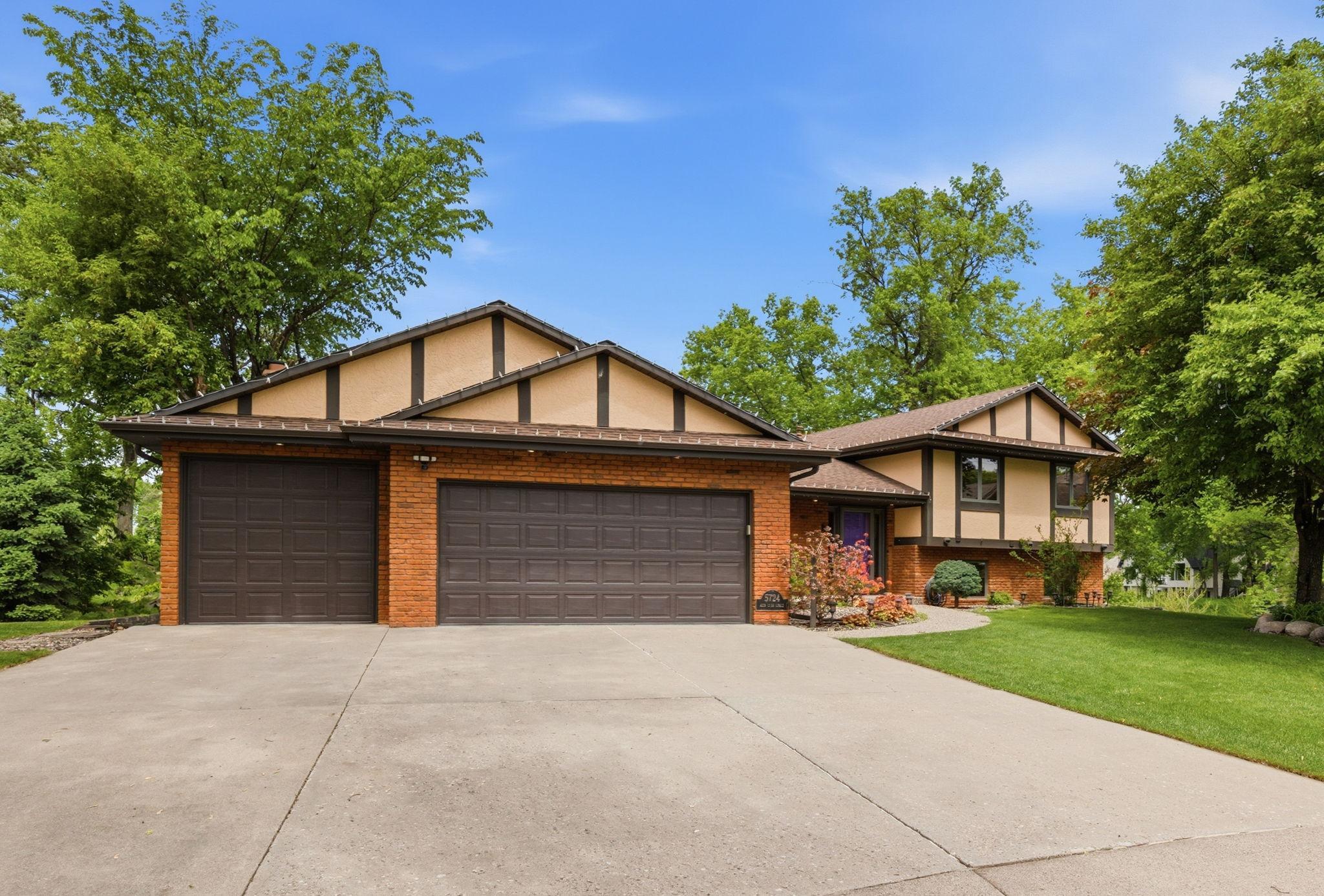 View of Residential at 5724 Auto Club Circle, Bloomington MN 55437, Bloomington - Mike Wilen | Minnesota Team Real Estate