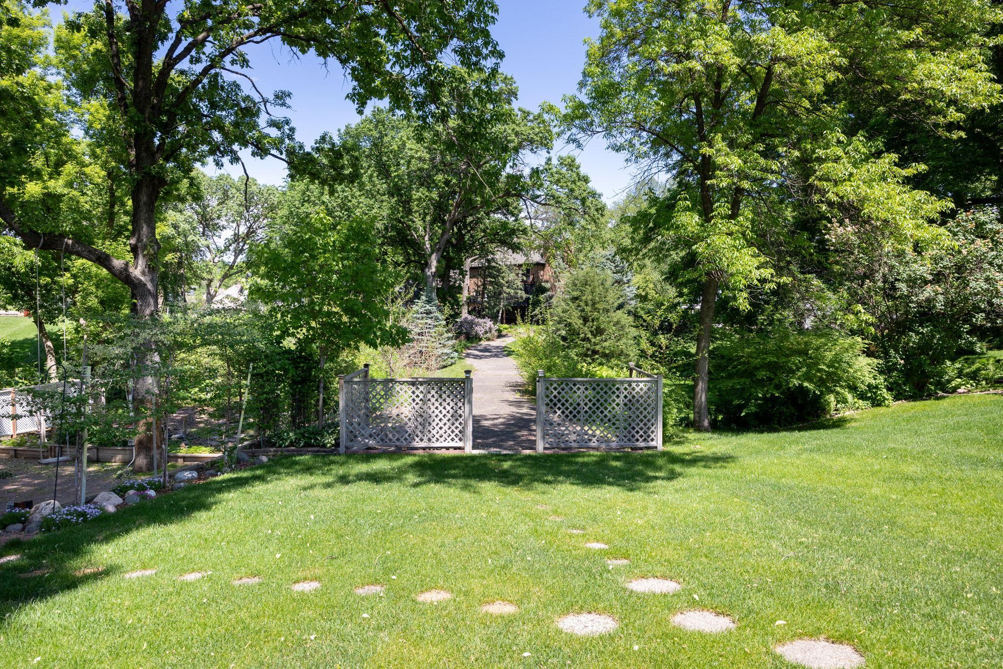View of Residential at 5724 Auto Club Circle, Bloomington MN 55437, Bloomington (34 of 38) - Mike Wilen | Minnesota Team Real Estate