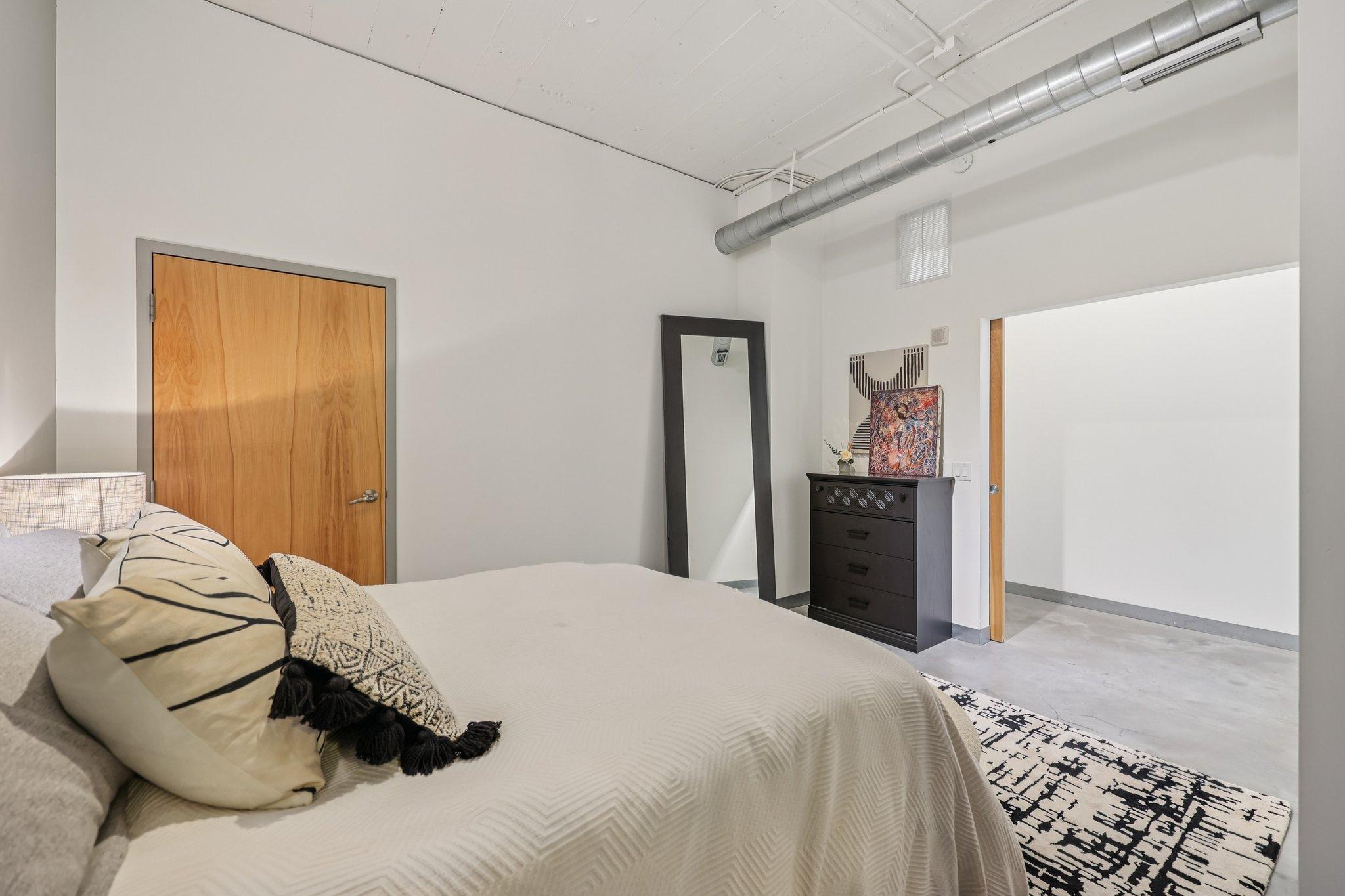 View of Residential at 2929 Chicago Avenue #1105, Minneapolis MN 55407, Minneapolis (24 of 56) - Mike Wilen | Minnesota Team Real Estate