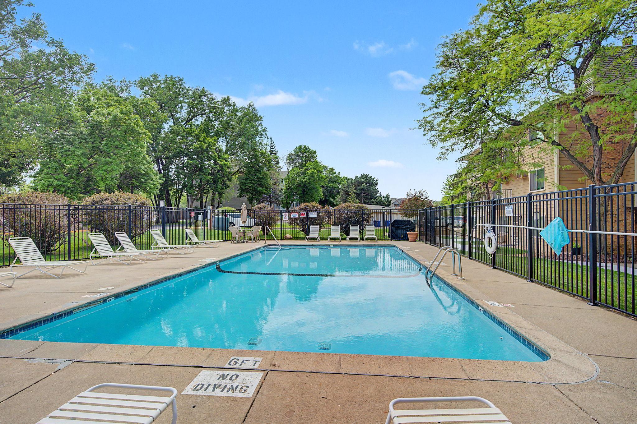 View of Residential at 2030 Ridge Drive #32, Saint Louis Park MN 55416, Saint Louis Park (16 of 17) - Mike Wilen | Minnesota Team Real Estate