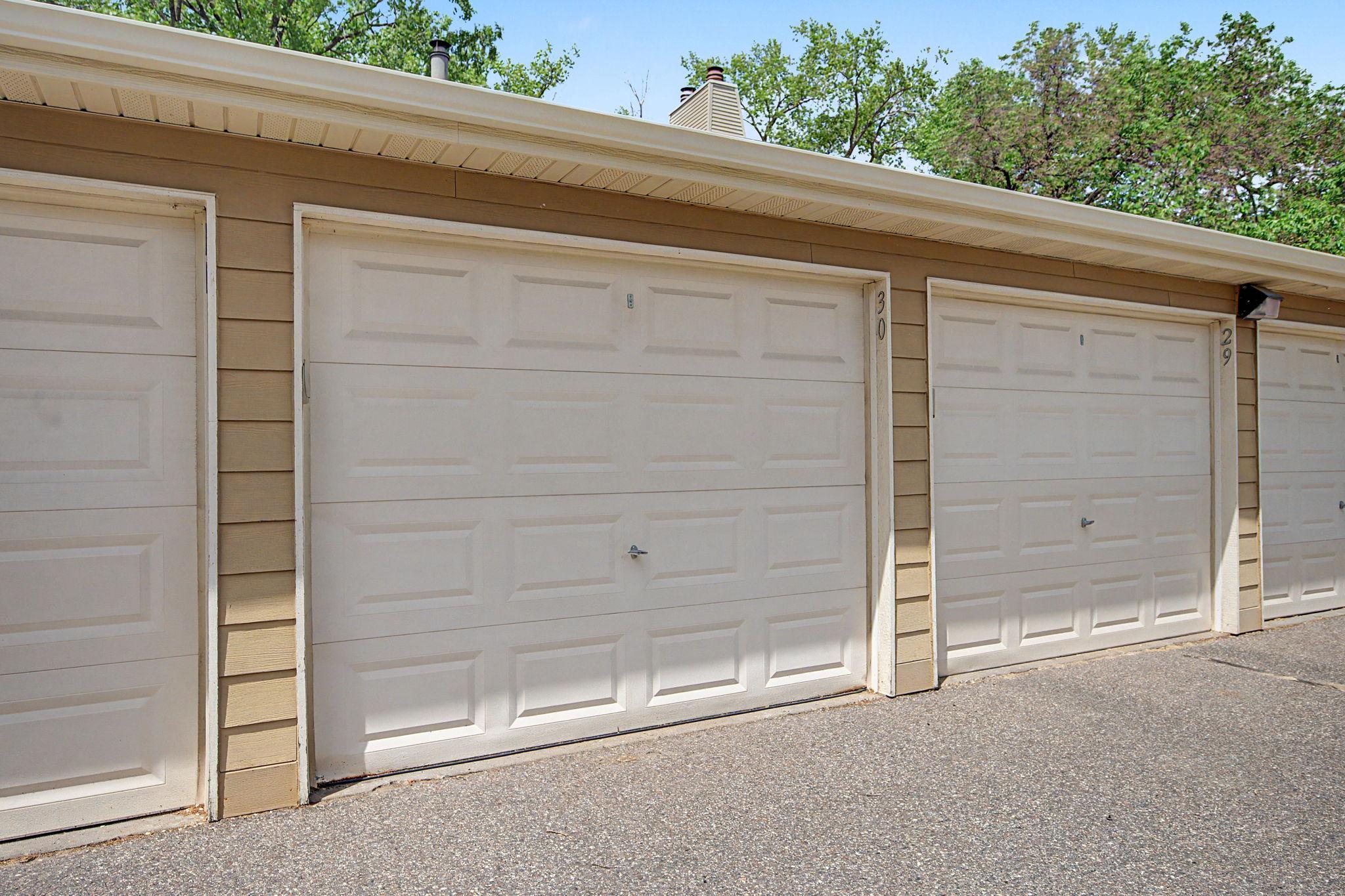 View of Residential at 2030 Ridge Drive #32, Saint Louis Park MN 55416, Saint Louis Park (15 of 17) - Mike Wilen | Minnesota Team Real Estate