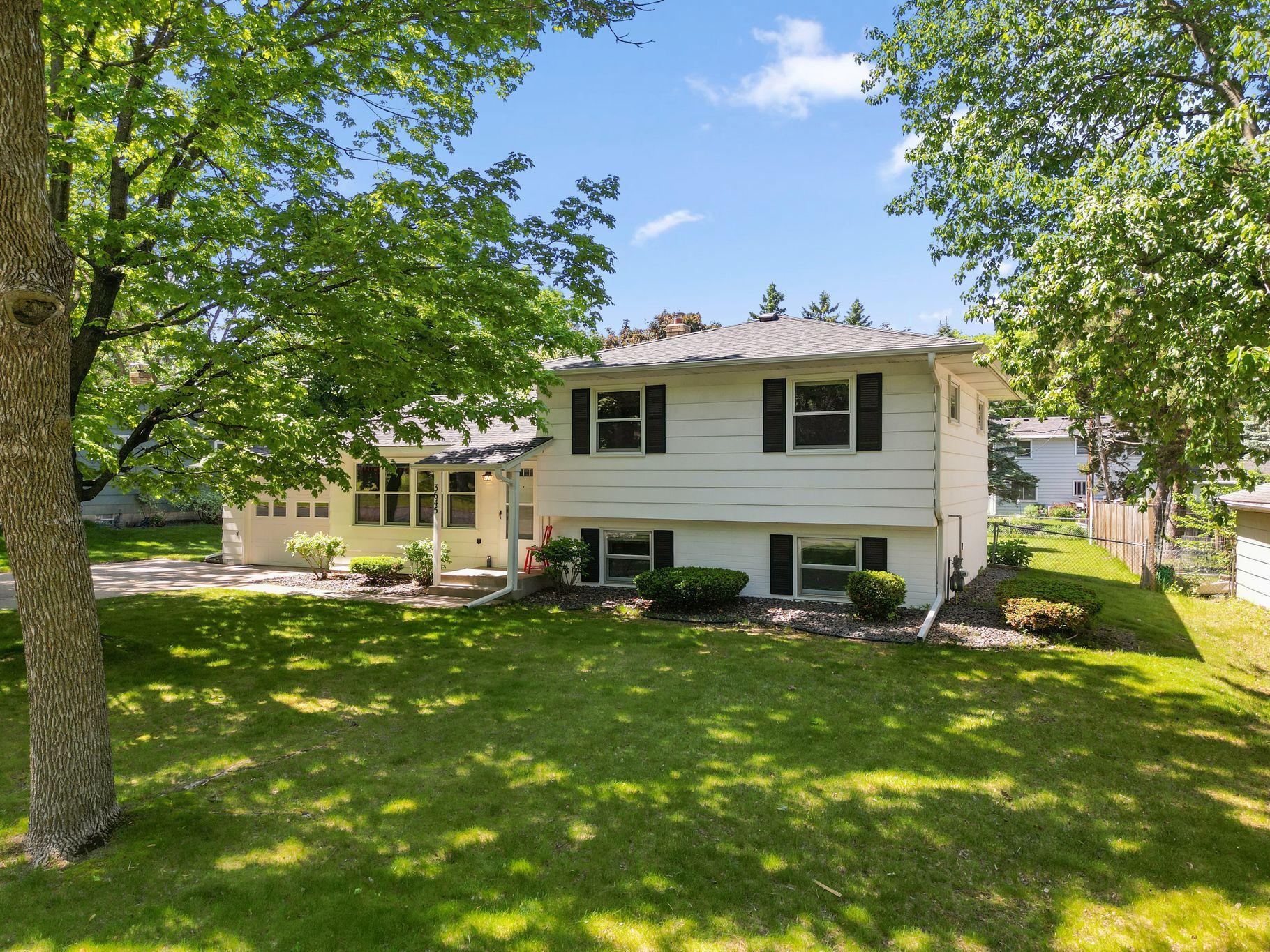 View of Residential at 3645 Rolling View Drive, White Bear Lake MN 55110, White Bear Lake - Mike Wilen | Minnesota Team Real Estate