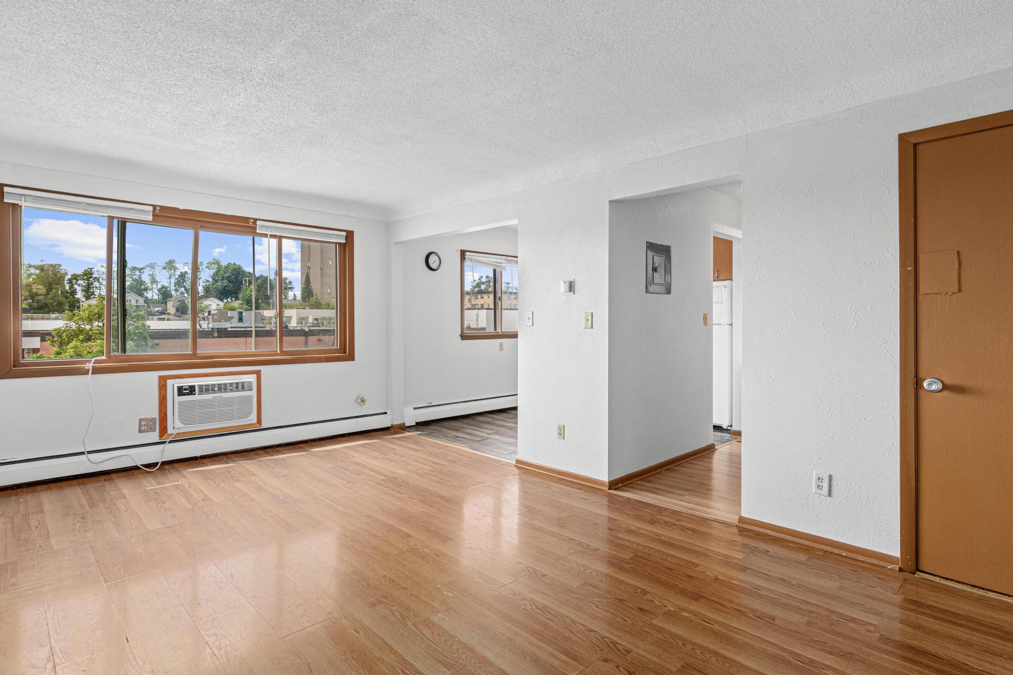 View of Commercial Sale at 1339 Conway Street, Saint Paul MN 55106, Saint Paul (18 of 29) - Mike Wilen | Minnesota Team Real Estate