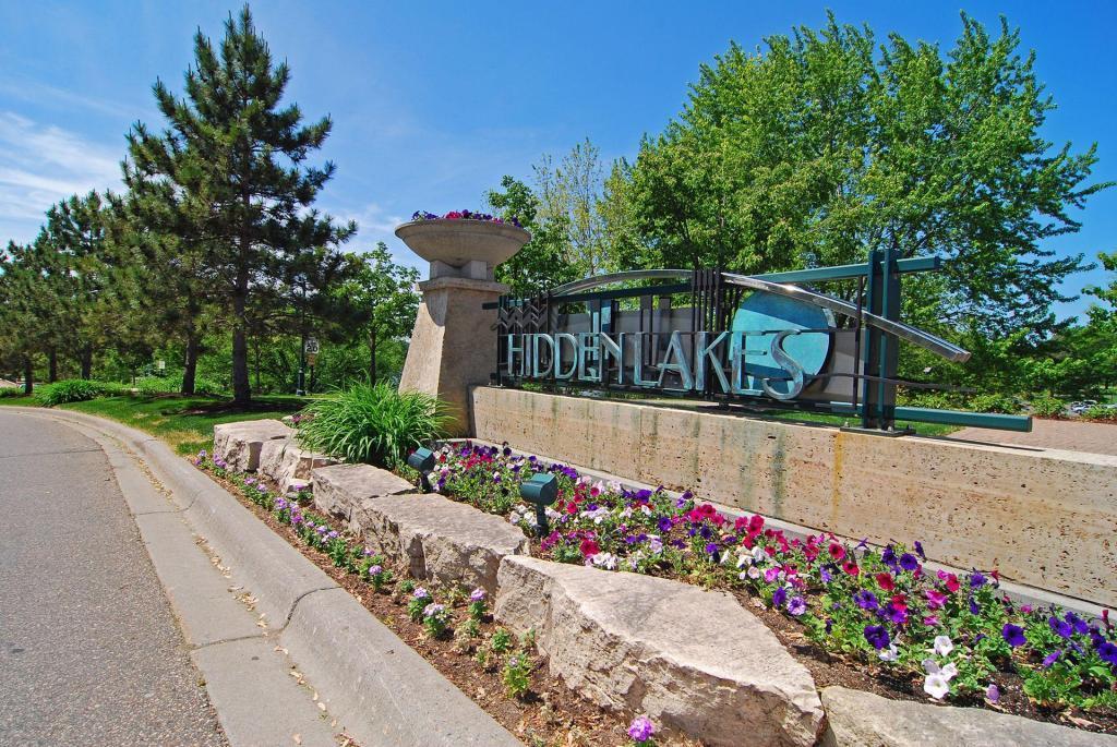 View of Residential at 1660 Carriage Path, Golden Valley MN 55422, Golden Valley (67 of 70) - Mike Wilen | Minnesota Team Real Estate