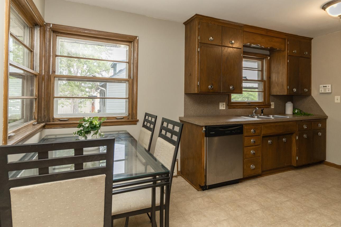 View of Residential at 1751 Larpenteur Avenue, Maplewood MN 55109, Maplewood (7 of 20) - Mike Wilen | Minnesota Team Real Estate