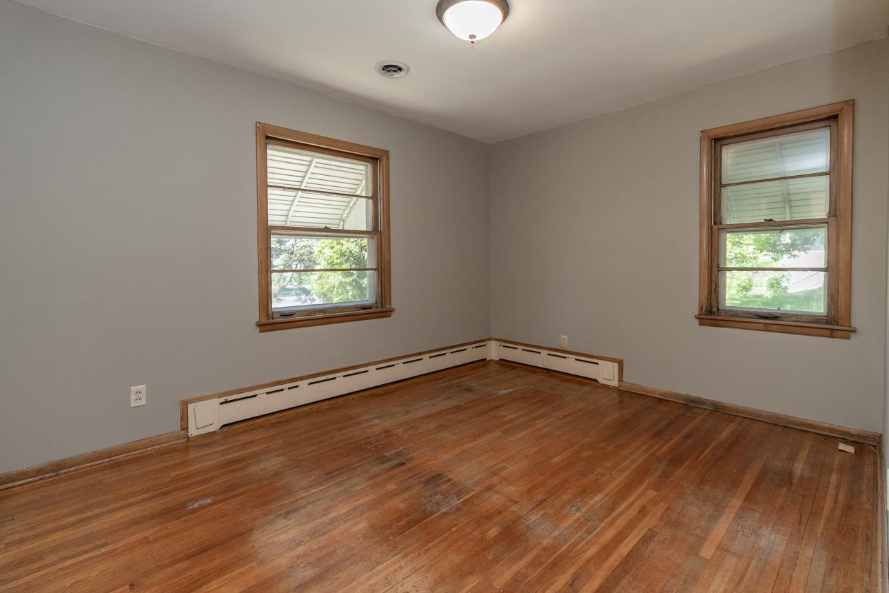 View of Residential at 1751 Larpenteur Avenue, Maplewood MN 55109, Maplewood (9 of 20) - Mike Wilen | Minnesota Team Real Estate