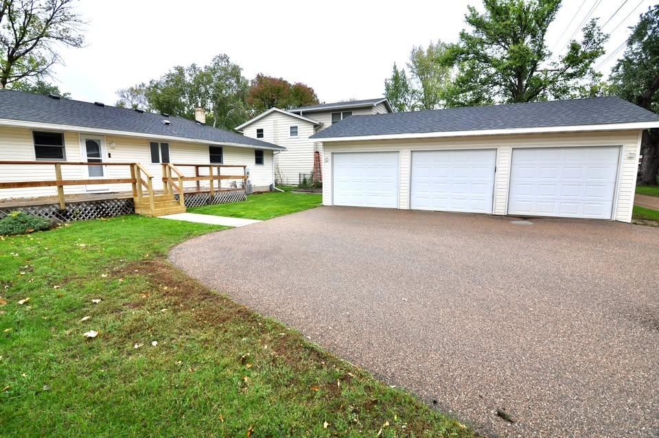 View of Residential at 915 Fuller Street, Shakopee MN 55379, Shakopee (2 of 19) - Mike Wilen | Minnesota Team Real Estate