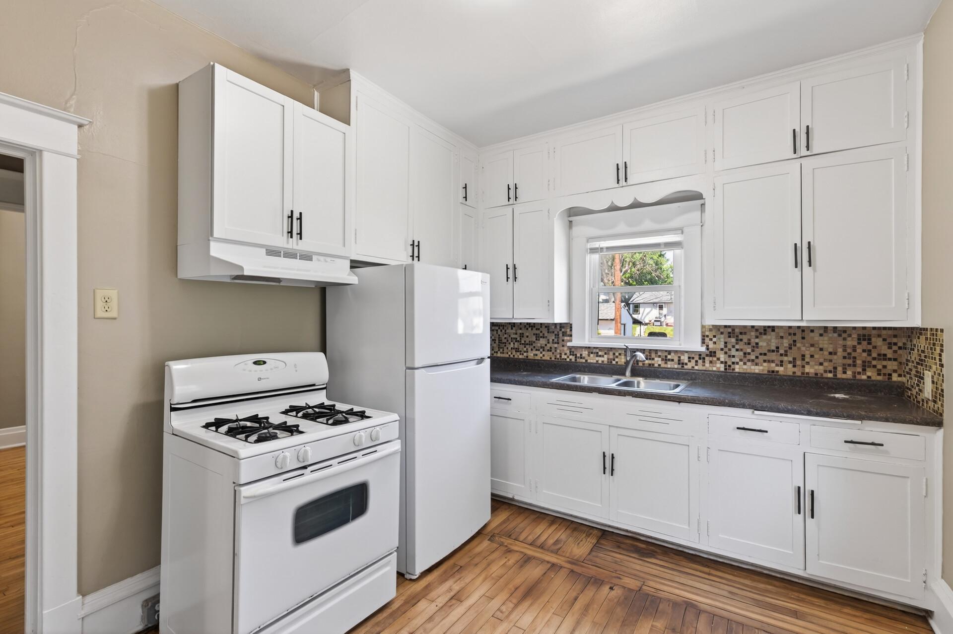 View of Residential at 1041 Magnolia Avenue, Saint Paul MN 55106, Saint Paul (16 of 26) - Mike Wilen | Minnesota Team Real Estate