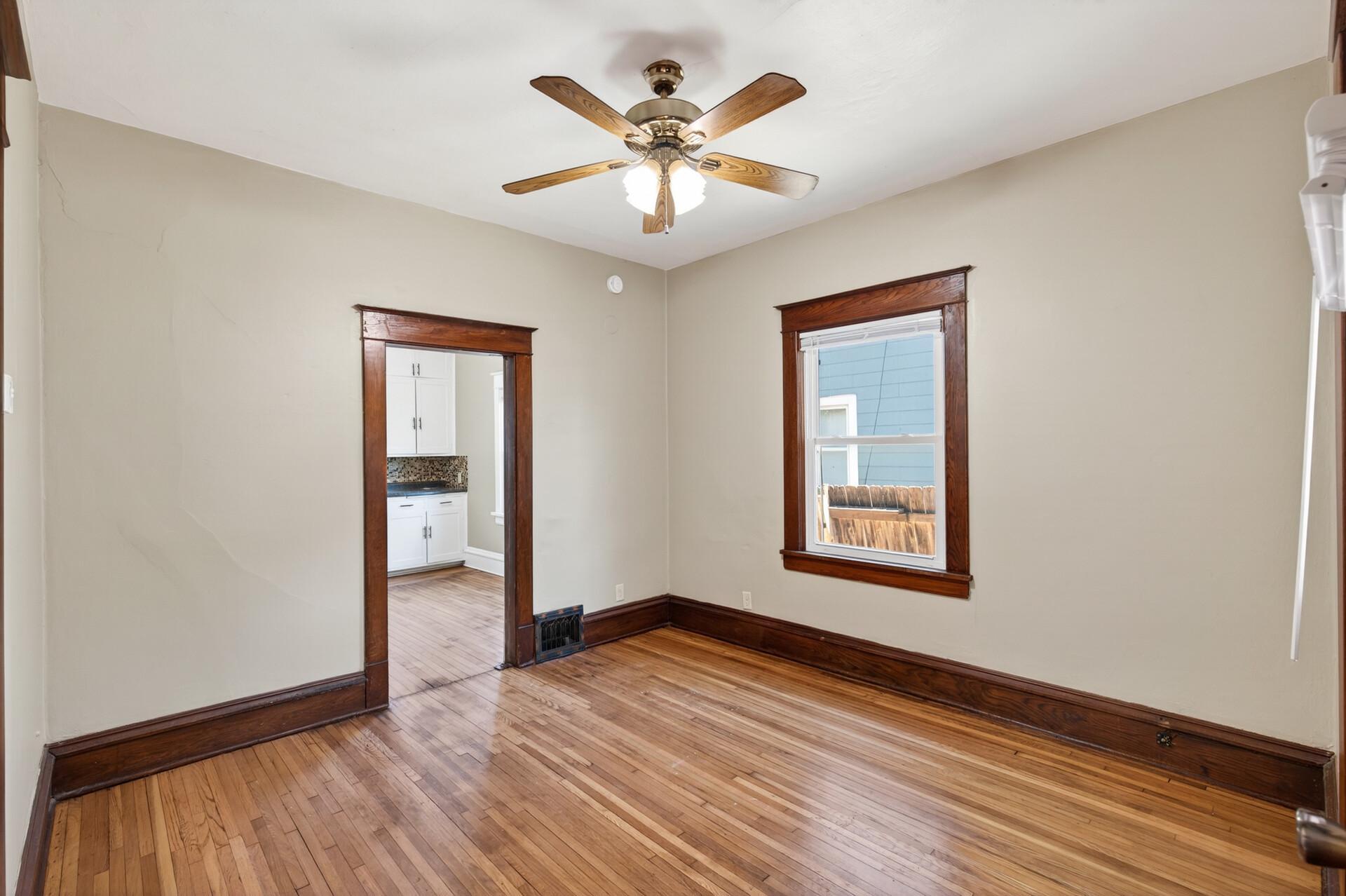 View of Residential at 1041 Magnolia Avenue, Saint Paul MN 55106, Saint Paul (9 of 26) - Mike Wilen | Minnesota Team Real Estate