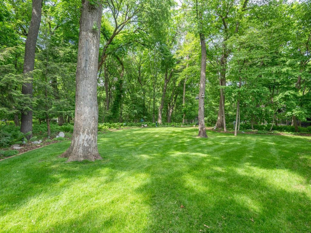 View of Residential at 8127 Pennsylvania Circle, Bloomington MN 55438, Bloomington (35 of 40) - Mike Wilen | Minnesota Team Real Estate