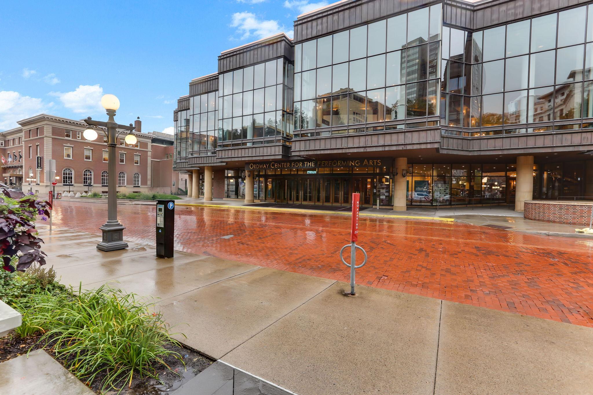 View of Residential at 350 Saint Peter Street #308, Saint Paul MN 55102, Saint Paul (46 of 51) - Mike Wilen | Minnesota Team Real Estate