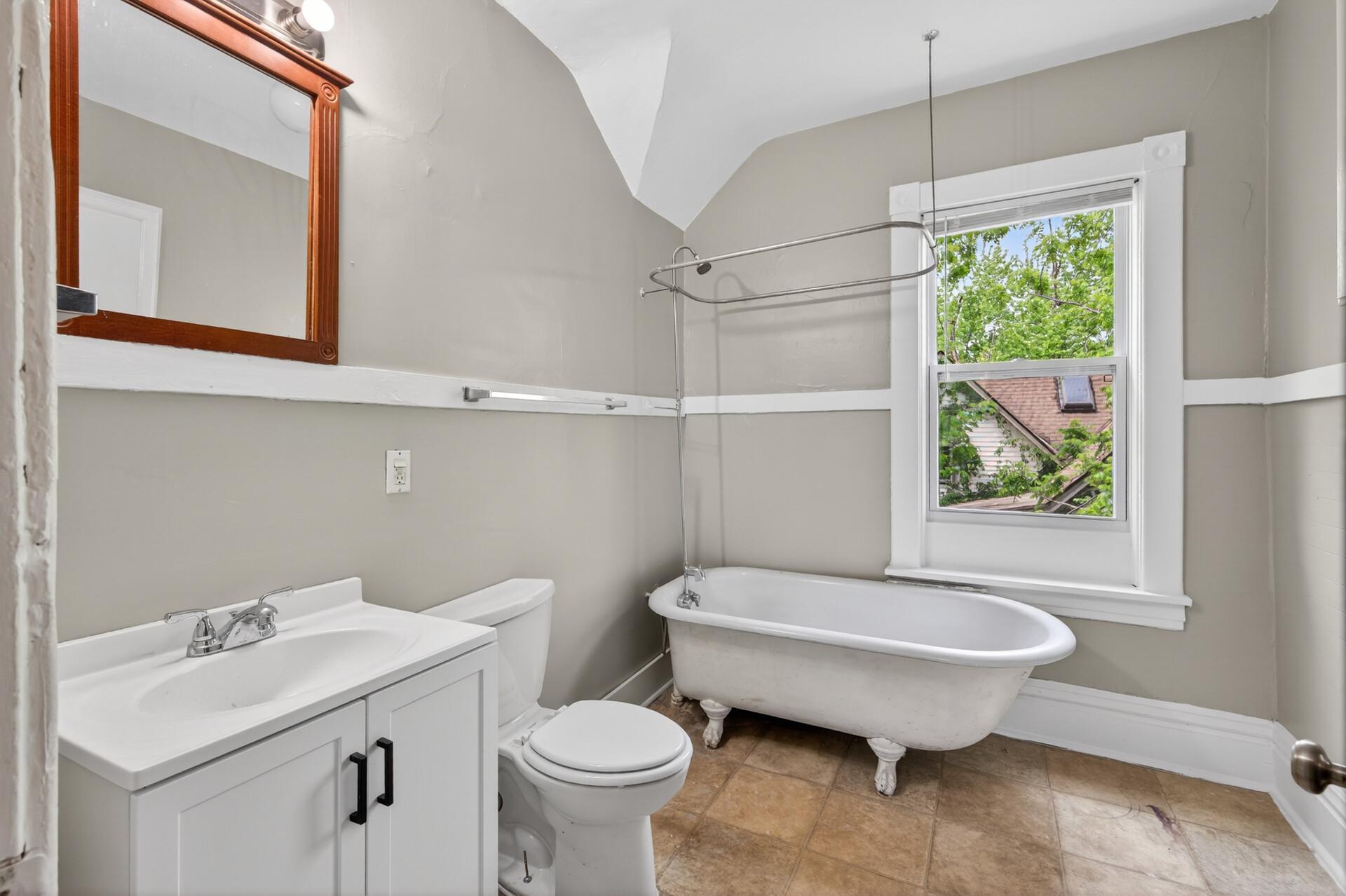 View of Residential Income at 1811 28th Street, Minneapolis MN 55407, Minneapolis (33 of 43) - Mike Wilen | Minnesota Team Real Estate