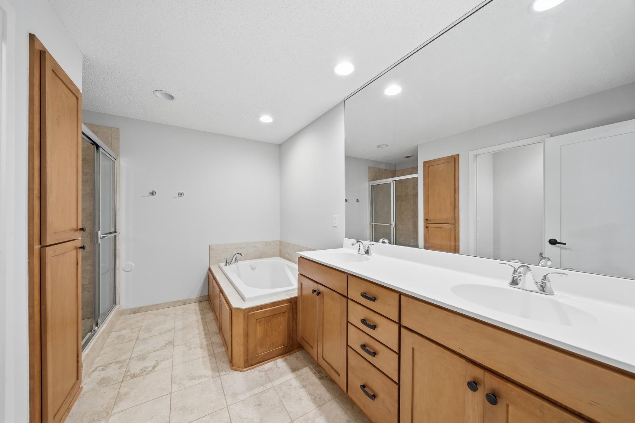 View of Residential at 635 Willoughby Way, Minnetonka MN 55305, Minnetonka (38 of 51) - Mike Wilen | Minnesota Team Real Estate