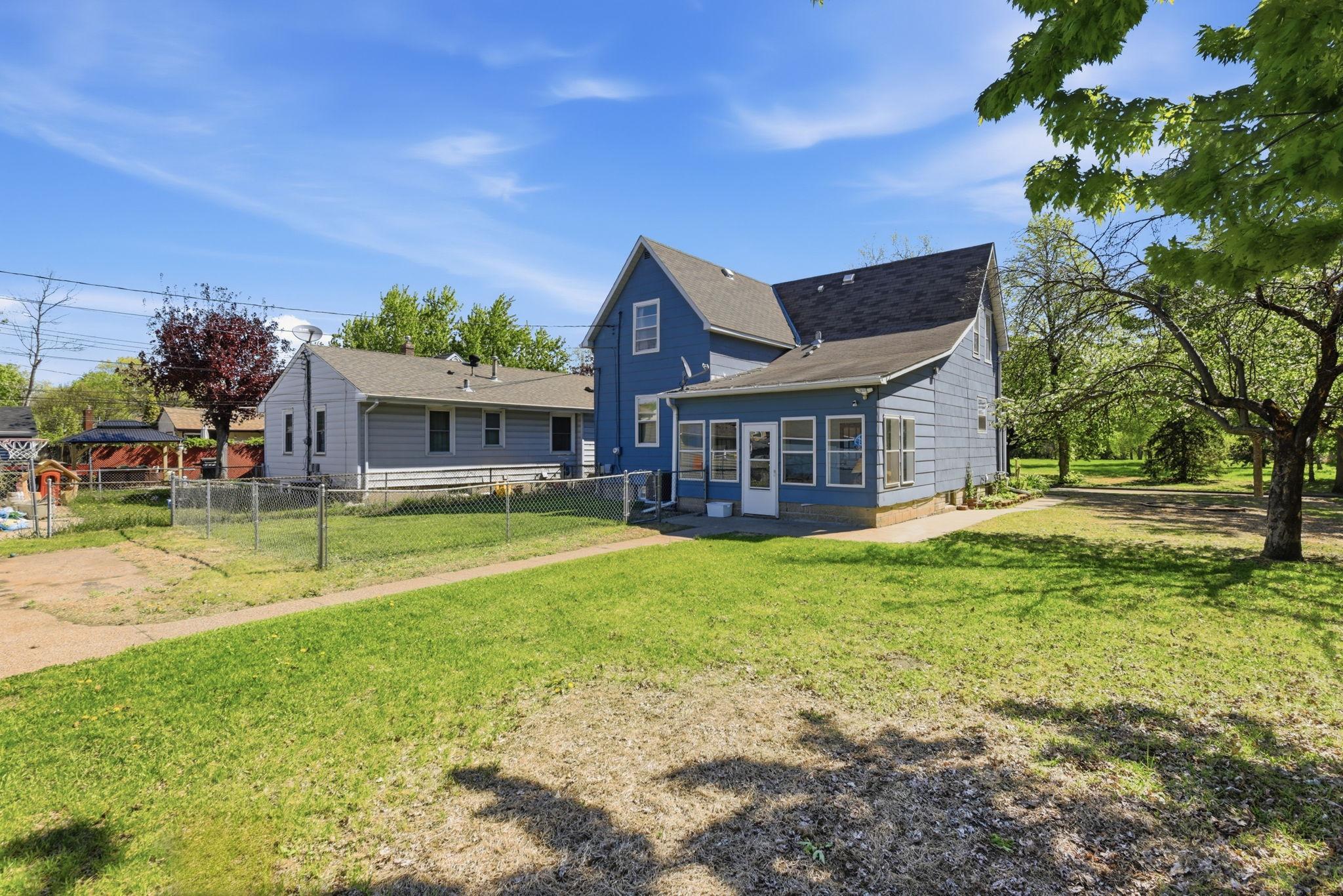 View of Residential at 5135 6th Street, Minneapolis MN 55430, Minneapolis (27 of 29) - Mike Wilen | Minnesota Team Real Estate