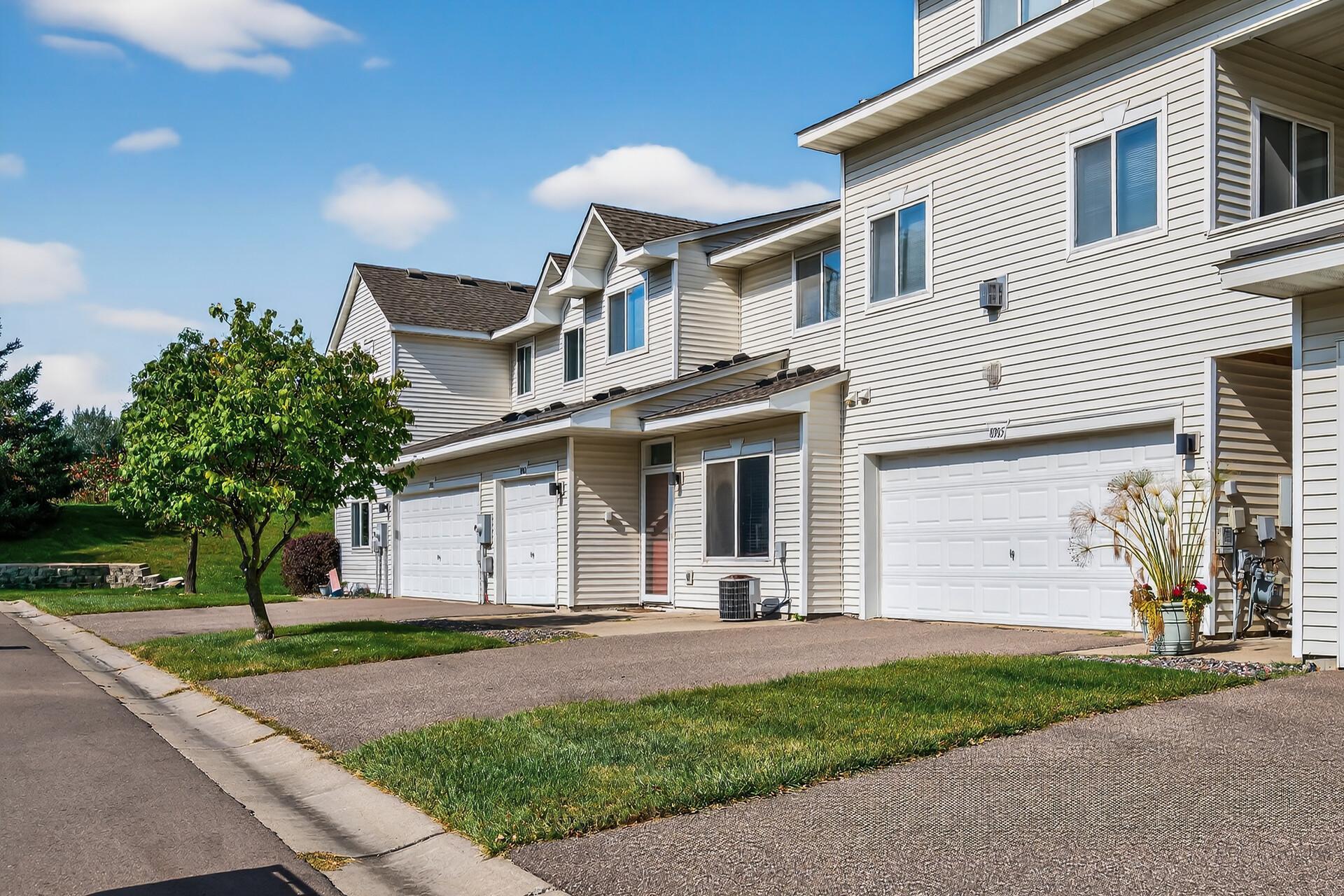 View of Residential at 8983 Sawgrass Glen, Maple Grove MN 55311, Maple Grove (3 of 27) - Mike Wilen | Minnesota Team Real Estate