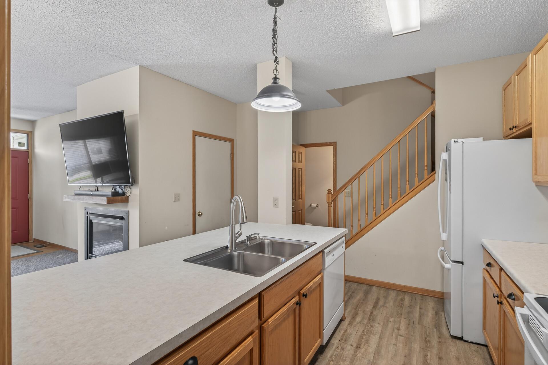 View of Residential at 8983 Sawgrass Glen, Maple Grove MN 55311, Maple Grove (12 of 27) - Mike Wilen | Minnesota Team Real Estate