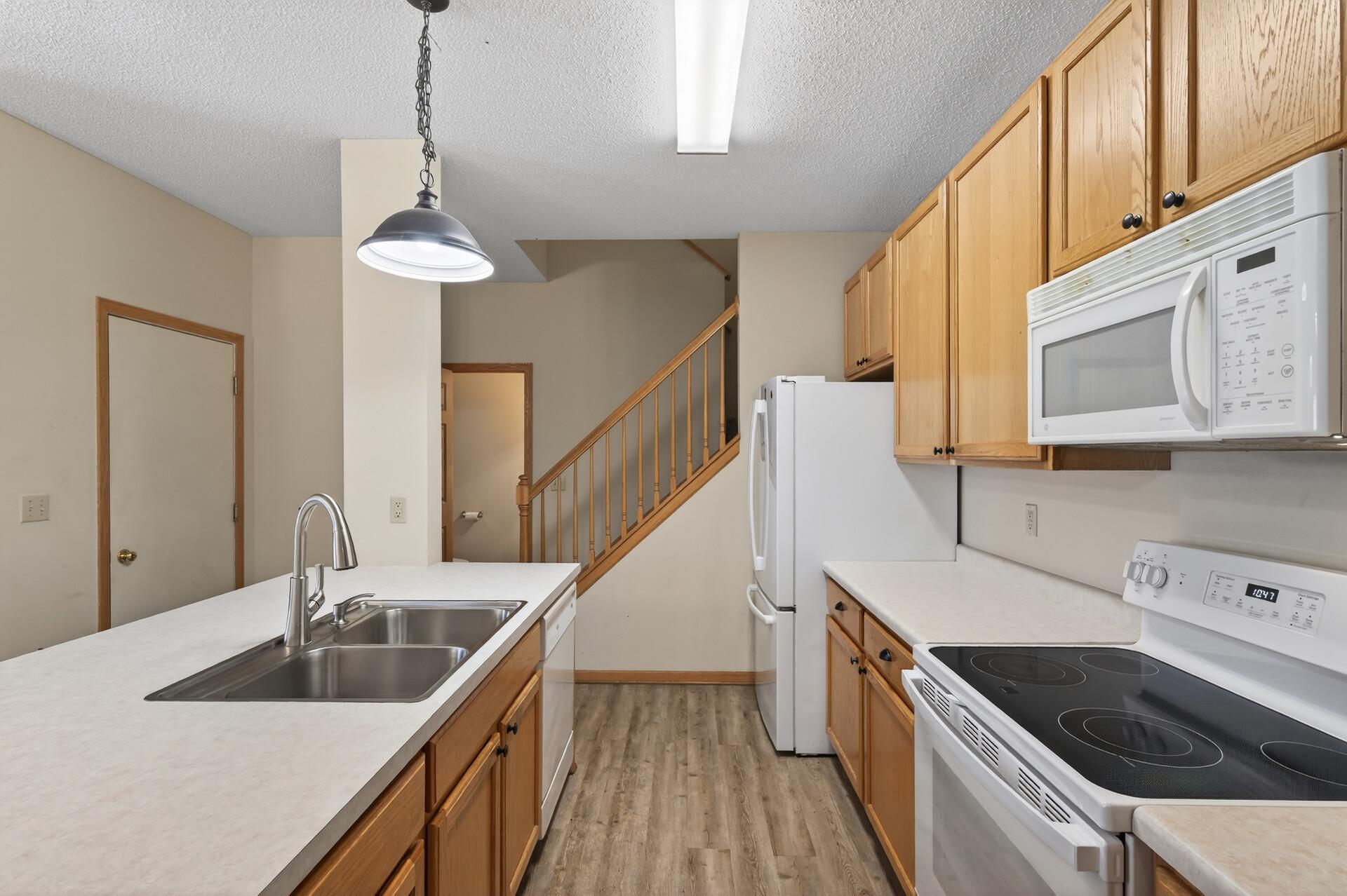 View of Residential at 8983 Sawgrass Glen, Maple Grove MN 55311, Maple Grove (13 of 27) - Mike Wilen | Minnesota Team Real Estate