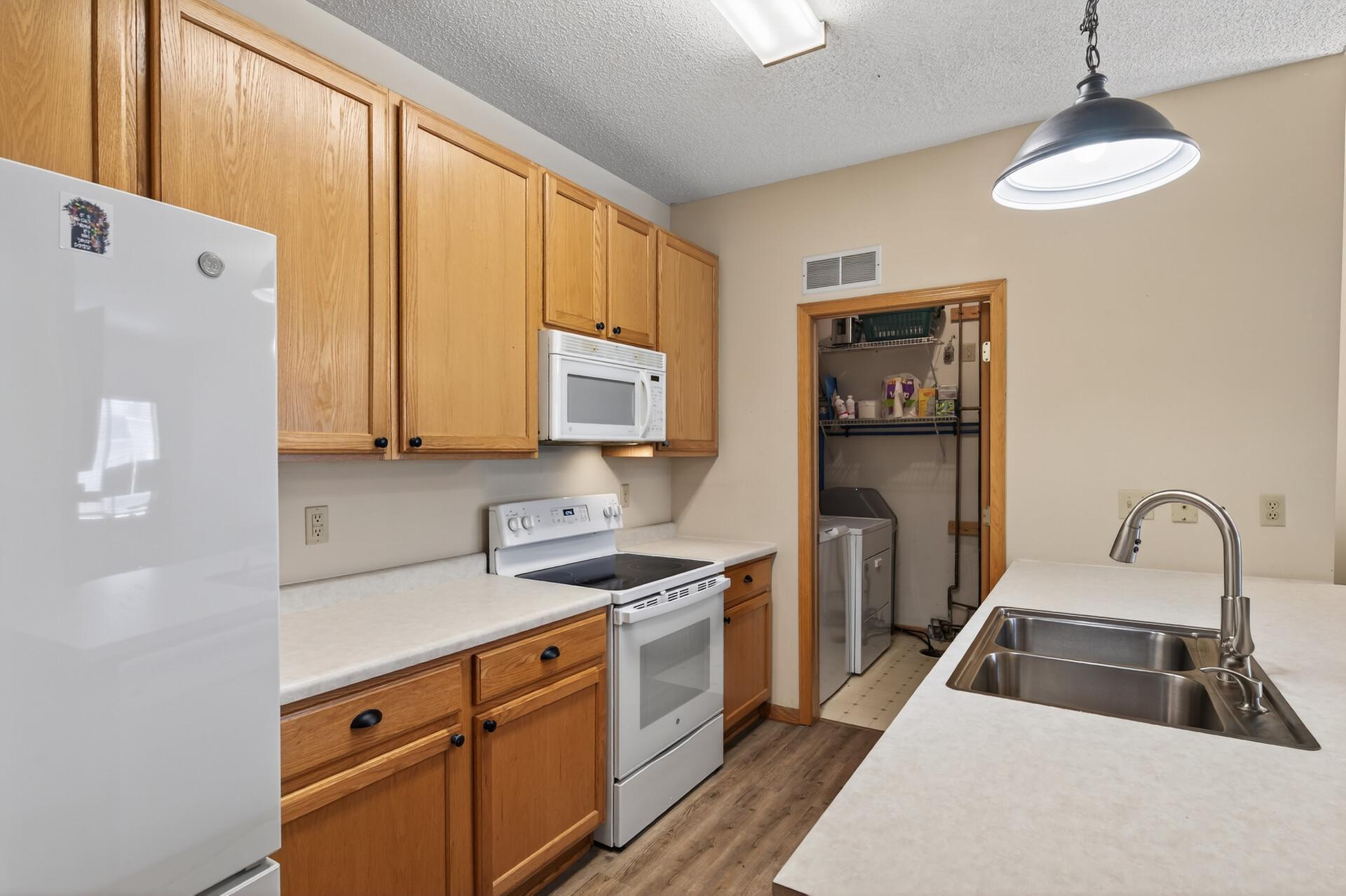 View of Residential at 8983 Sawgrass Glen, Maple Grove MN 55311, Maple Grove (15 of 27) - Mike Wilen | Minnesota Team Real Estate