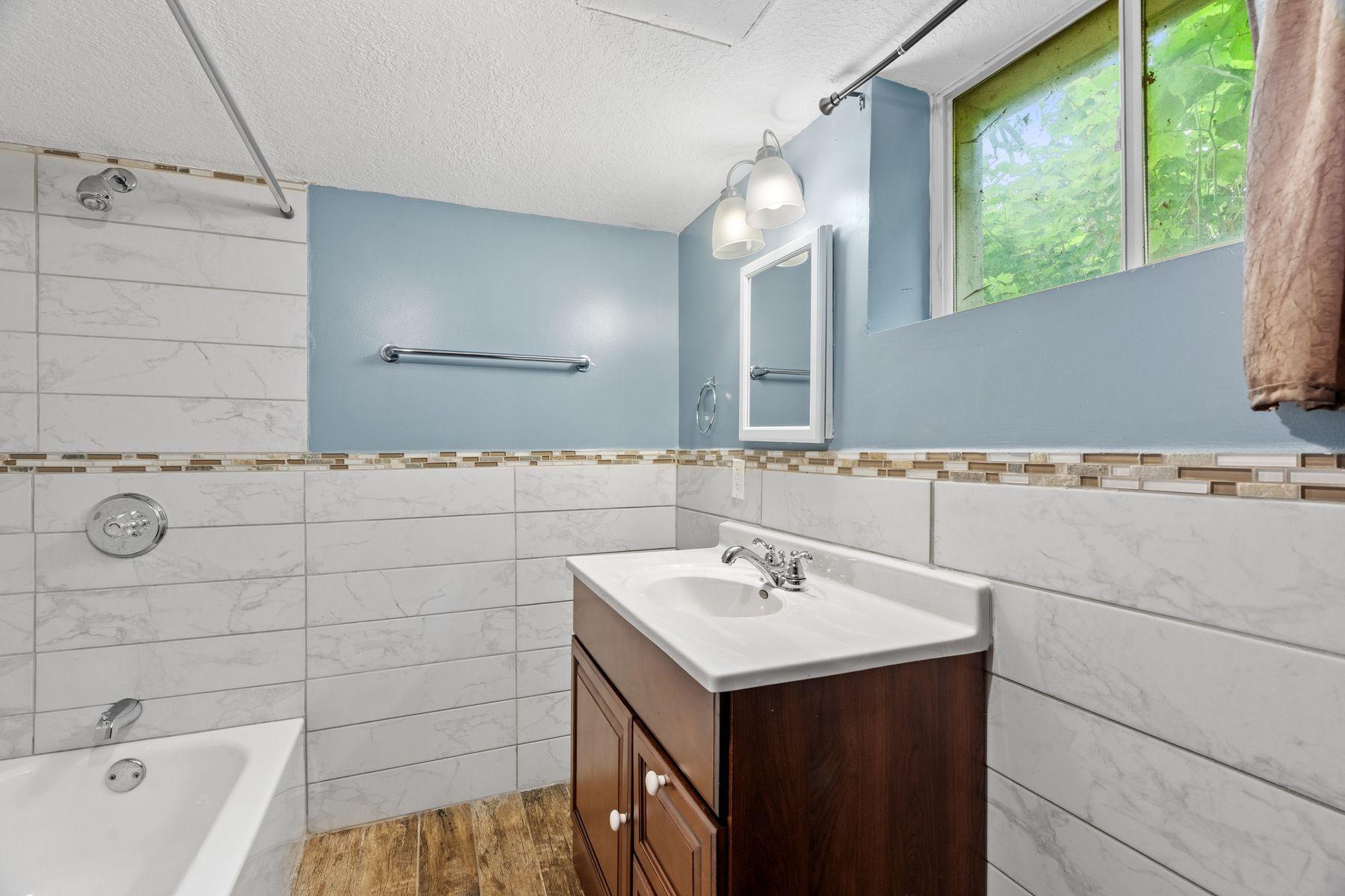View of Residential at 77 Stevens Street, Saint Paul MN 55107, Saint Paul (42 of 43) - Mike Wilen | Minnesota Team Real Estate