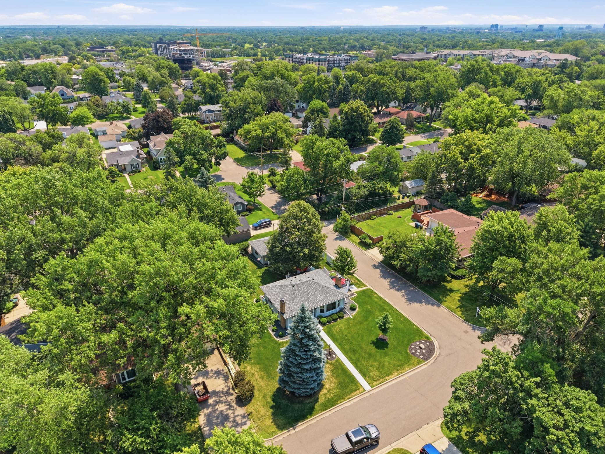 View of Residential at 5045 Oxford Avenue, Edina MN 55436, Edina (54 of 60) - Mike Wilen | Minnesota Team Real Estate