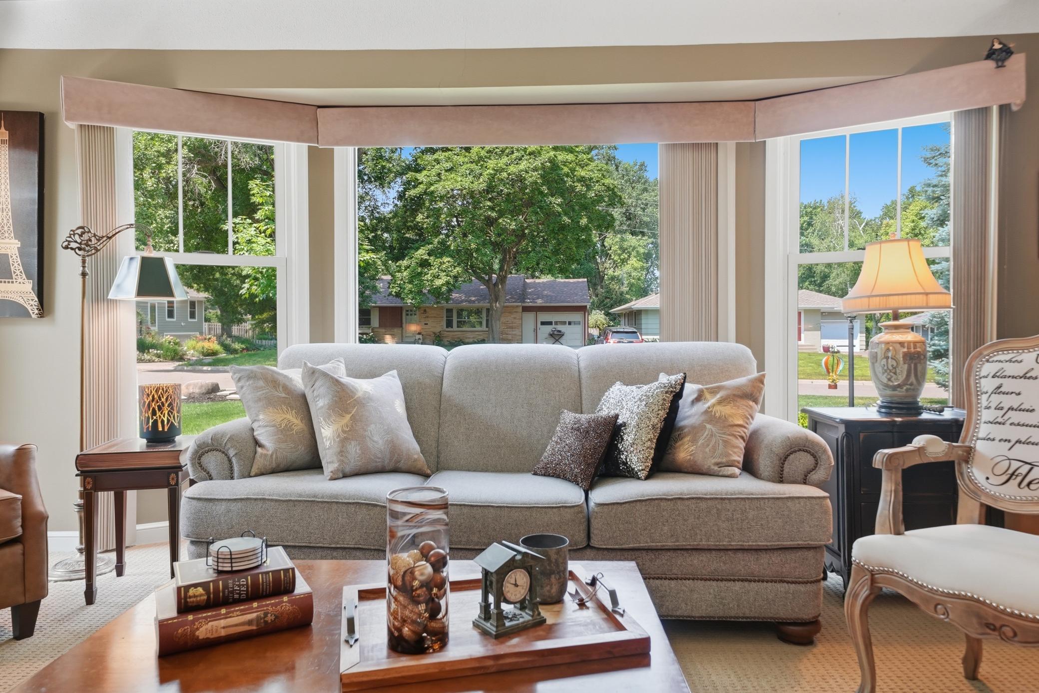 View of Residential at 5045 Oxford Avenue, Edina MN 55436, Edina (8 of 60) - Mike Wilen | Minnesota Team Real Estate