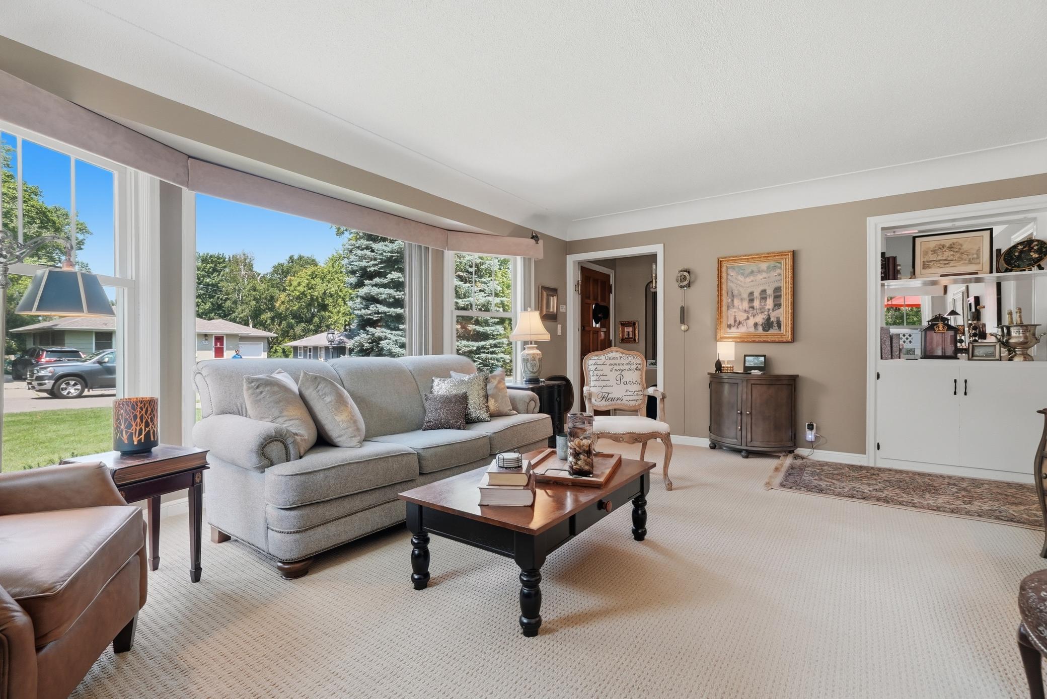View of Residential at 5045 Oxford Avenue, Edina MN 55436, Edina (7 of 60) - Mike Wilen | Minnesota Team Real Estate