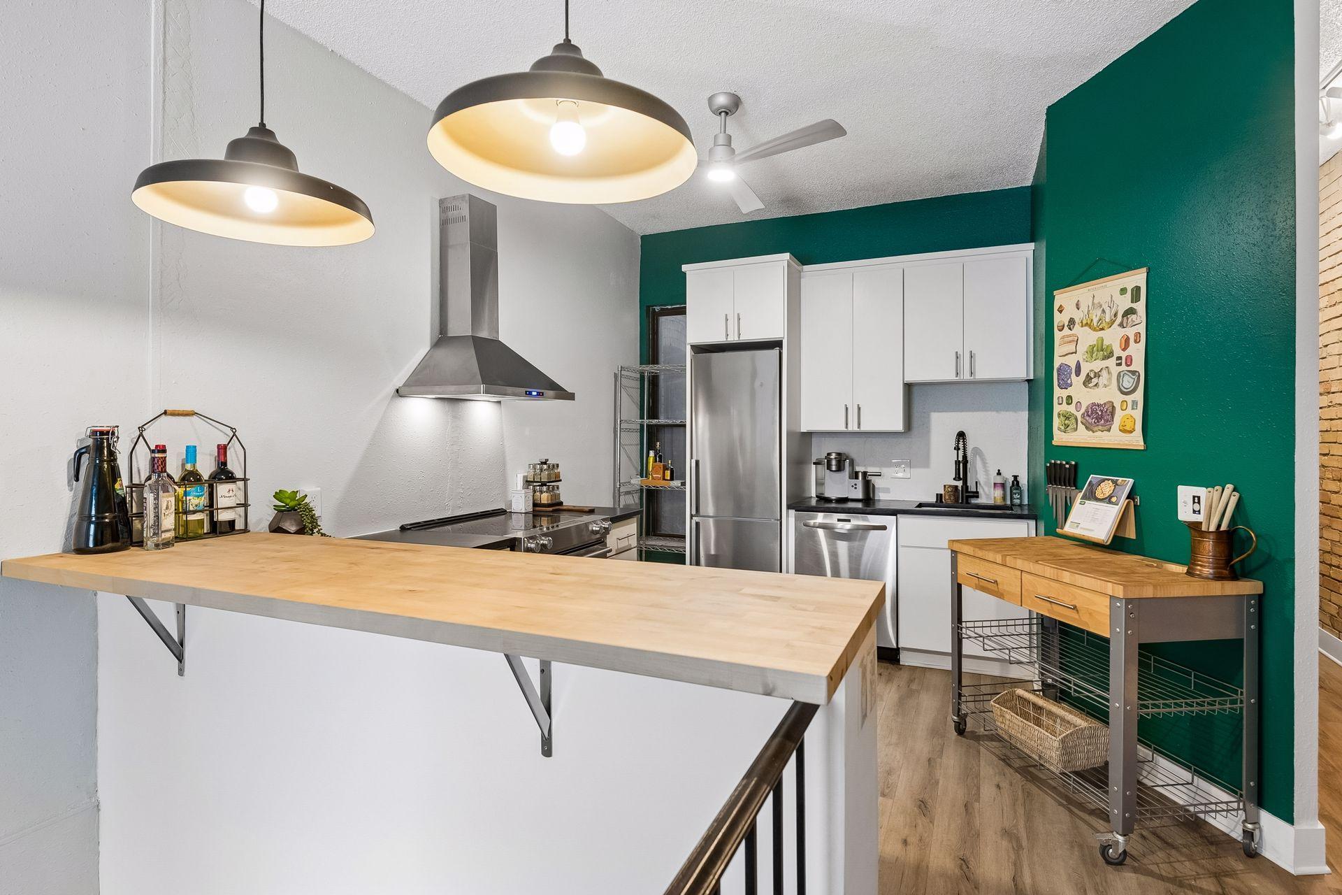 View of Residential at 601 9th Street #1, Minneapolis MN 55404, Minneapolis (4 of 19) - Mike Wilen | Minnesota Team Real Estate