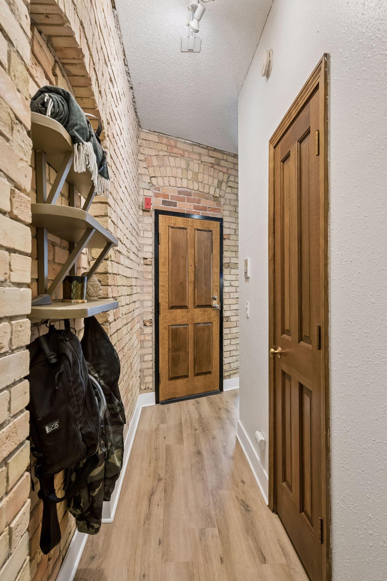 View of Residential at 601 9th Street #1, Minneapolis MN 55404, Minneapolis (2 of 19) - Mike Wilen | Minnesota Team Real Estate