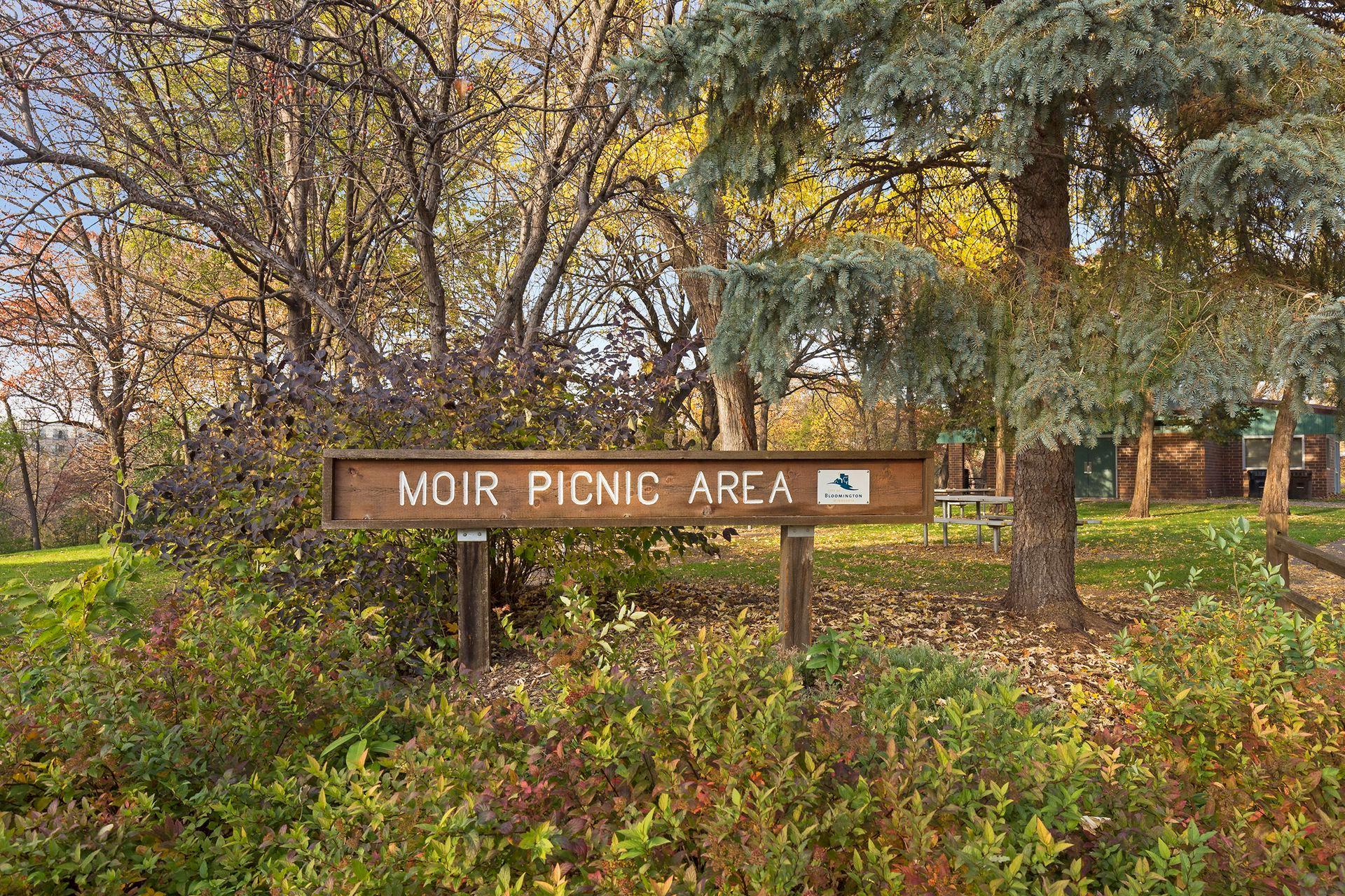 View of Residential at 6 Mission Lane, Bloomington MN 55420, Bloomington (44 of 95) - Mike Wilen | Minnesota Team Real Estate