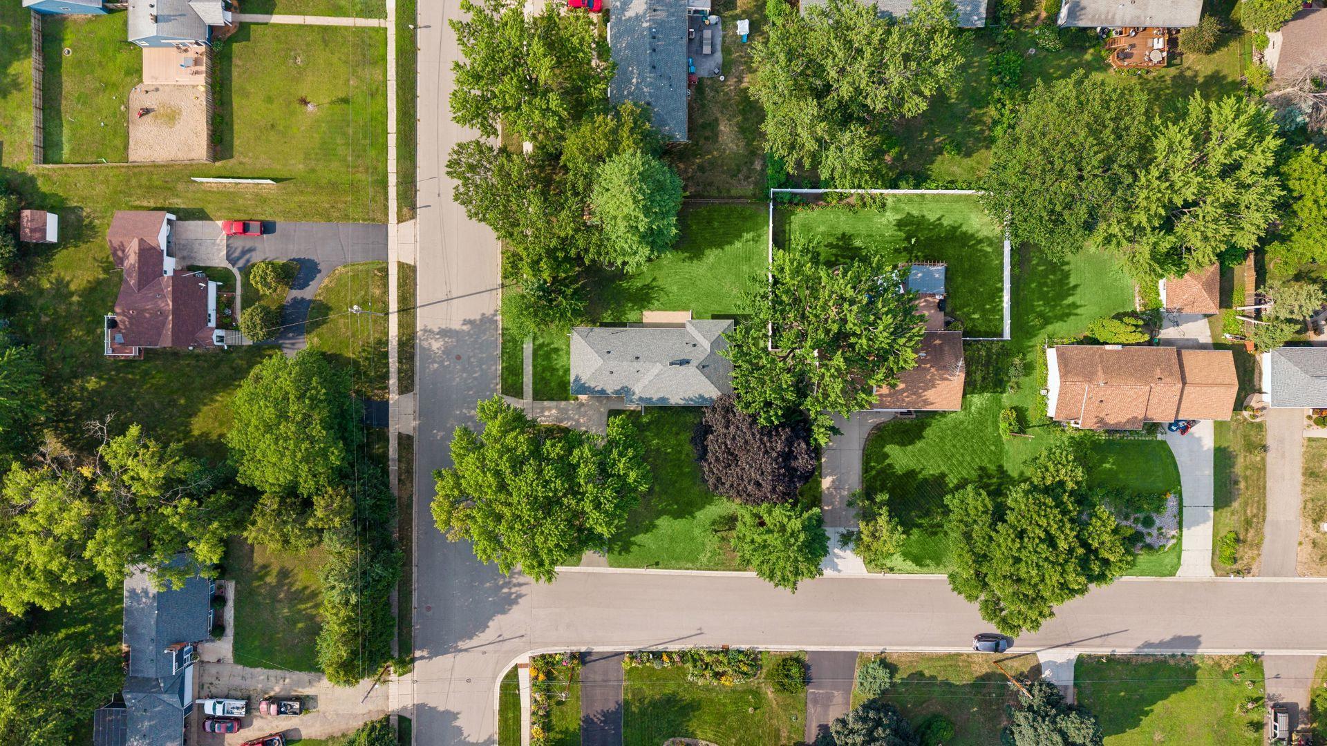 View of Residential at 6 Mission Lane, Bloomington MN 55420, Bloomington (52 of 95) - Mike Wilen | Minnesota Team Real Estate