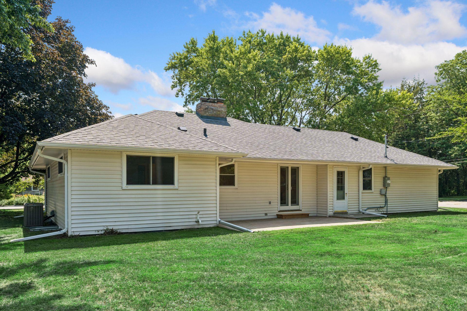 View of Residential at 6 Mission Lane, Bloomington MN 55420, Bloomington (92 of 95) - Mike Wilen | Minnesota Team Real Estate