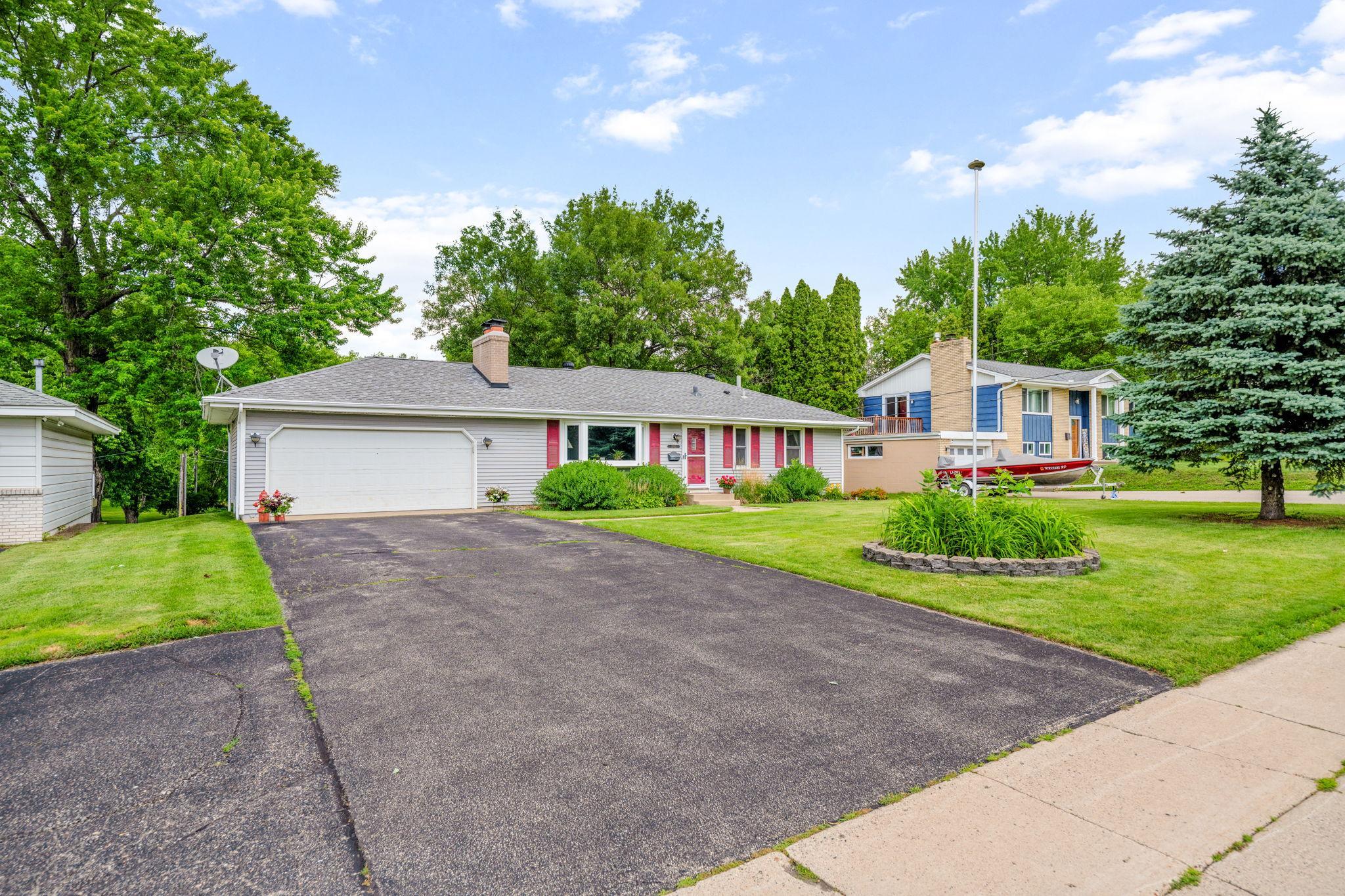 View of Residential at 4700 84th Street, Bloomington MN 55437, Bloomington - Mike Wilen | Minnesota Team Real Estate