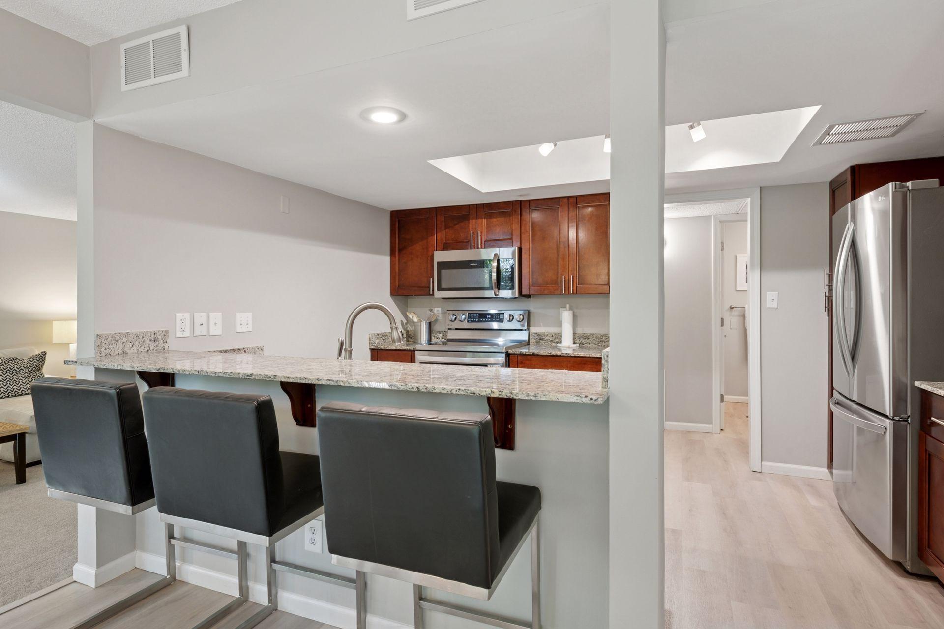 View of Residential at 6085 Lincoln Drive #214, Edina MN 55436, Edina (9 of 29) - Mike Wilen | Minnesota Team Real Estate