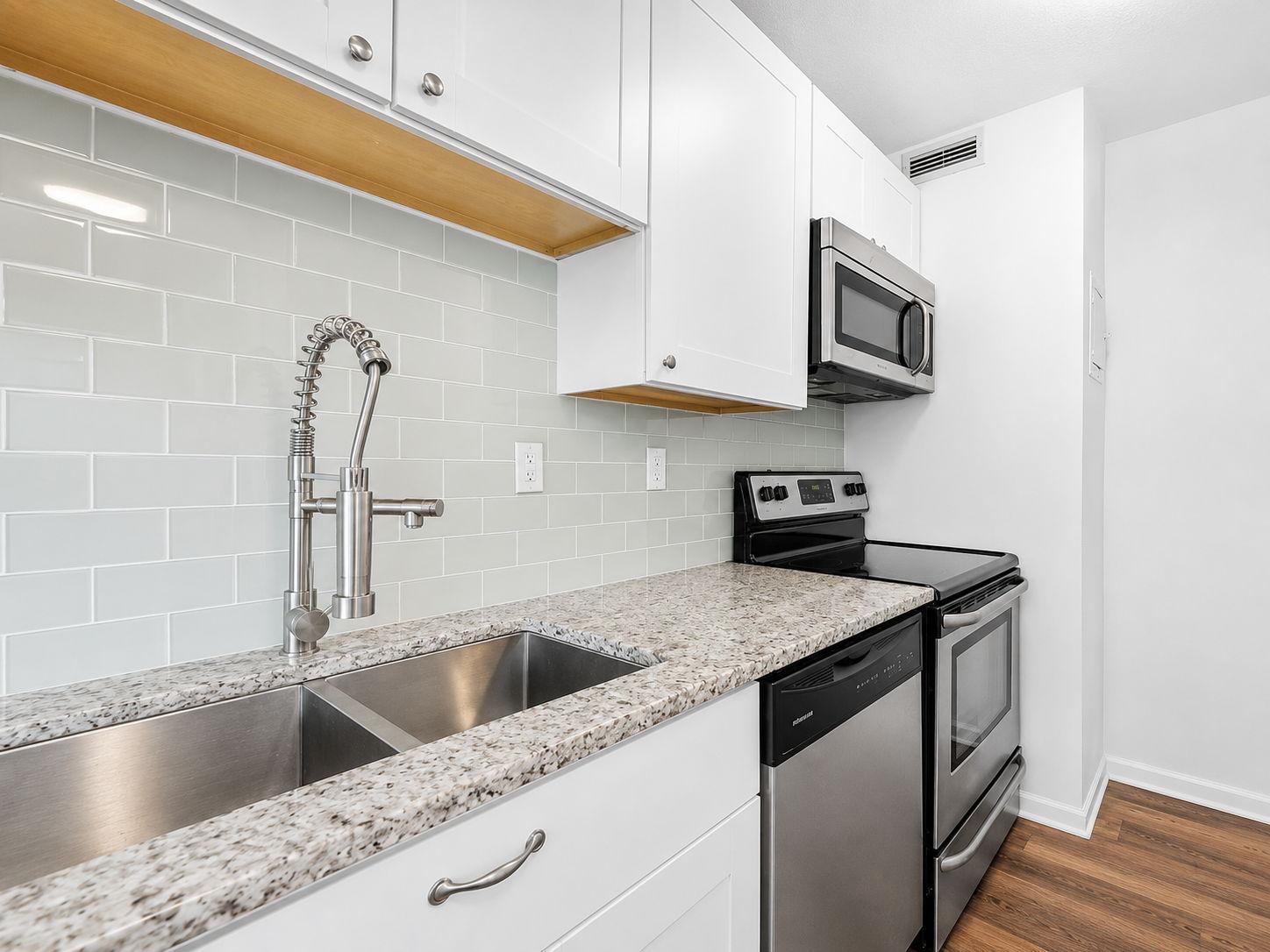 View of Residential at 15 1st Street #A410, Minneapolis MN 55401, Minneapolis (10 of 37) - Mike Wilen | Minnesota Team Real Estate