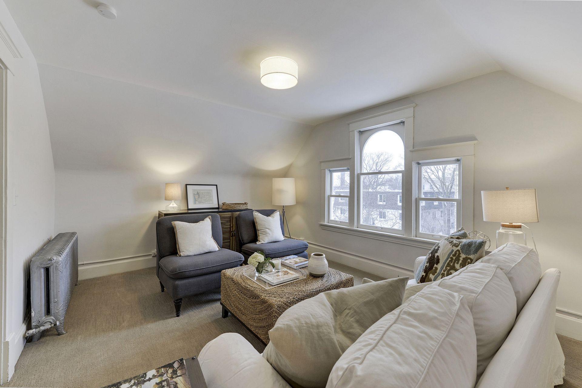 View of Residential Income at 2441 Dupont Avenue, Minneapolis MN 55405, Minneapolis (38 of 45) - Mike Wilen | Minnesota Team Real Estate