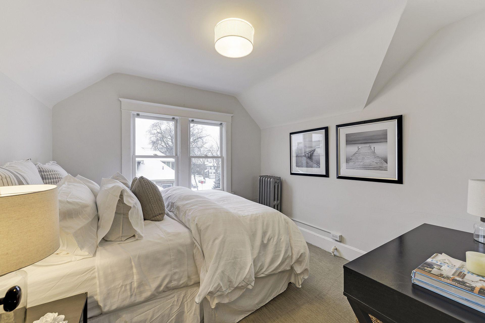 View of Residential Income at 2441 Dupont Avenue, Minneapolis MN 55405, Minneapolis (39 of 45) - Mike Wilen | Minnesota Team Real Estate