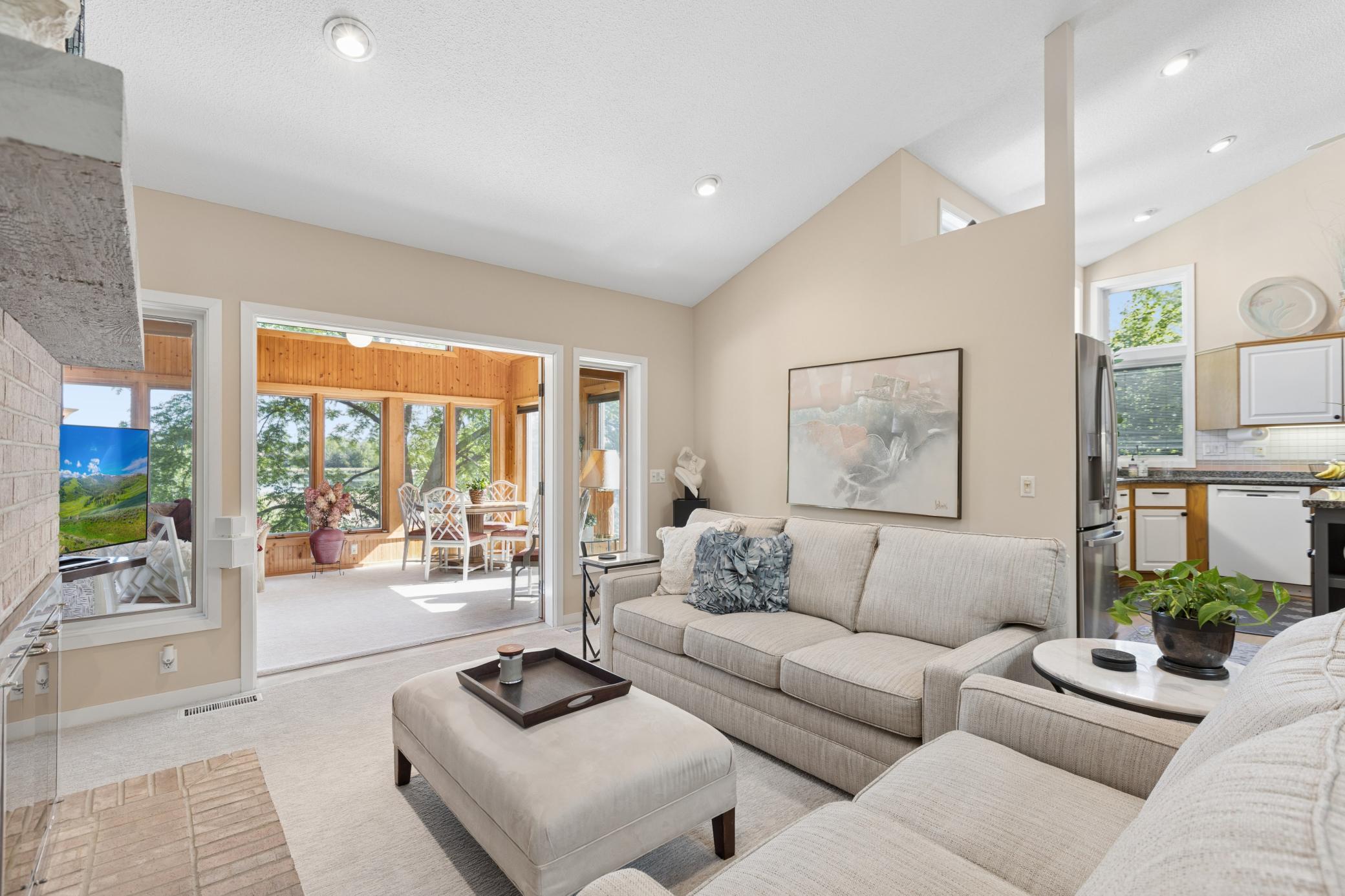 View of Residential at 1807 Timberline Trail, Minnetonka MN 55305, Minnetonka (8 of 48) - Mike Wilen | Minnesota Team Real Estate