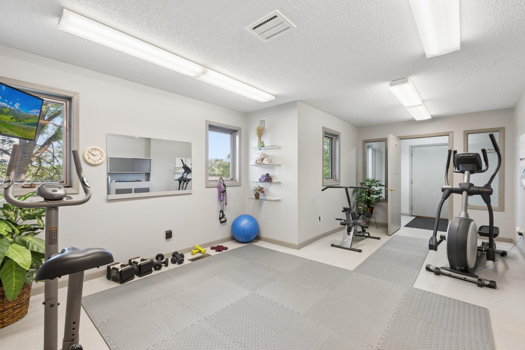 View of Residential at 1807 Timberline Trail, Minnetonka MN 55305, Minnetonka (37 of 48) - Mike Wilen | Minnesota Team Real Estate