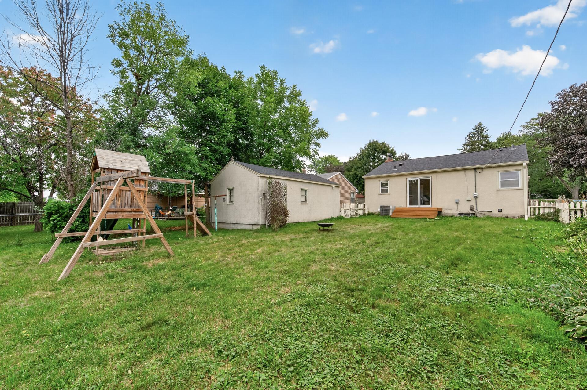 View of Residential at 1455 Schletti Street, Saint Paul MN 55117, Saint Paul (28 of 30) - Mike Wilen | Minnesota Team Real Estate