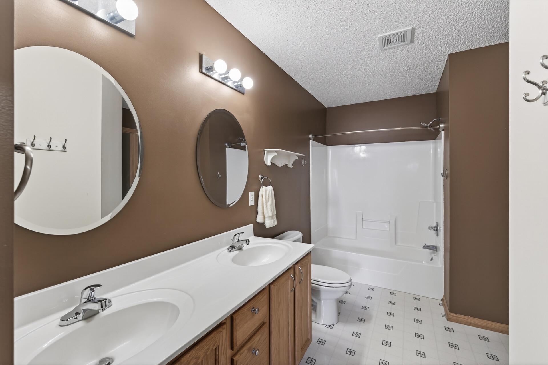 View of Residential at 8639 Quarry Ridge Lane #I, Woodbury MN 55125, Woodbury (17 of 18) - Mike Wilen | Minnesota Team Real Estate
