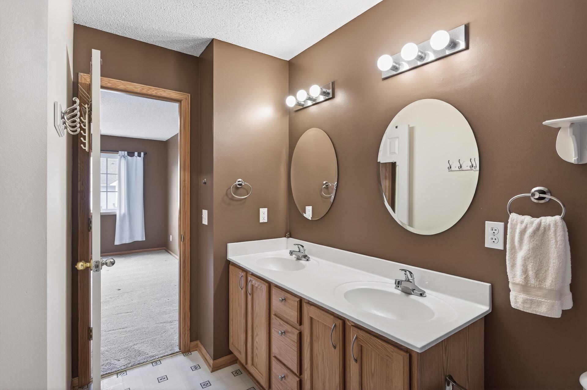 View of Residential at 8639 Quarry Ridge Lane #I, Woodbury MN 55125, Woodbury (16 of 18) - Mike Wilen | Minnesota Team Real Estate