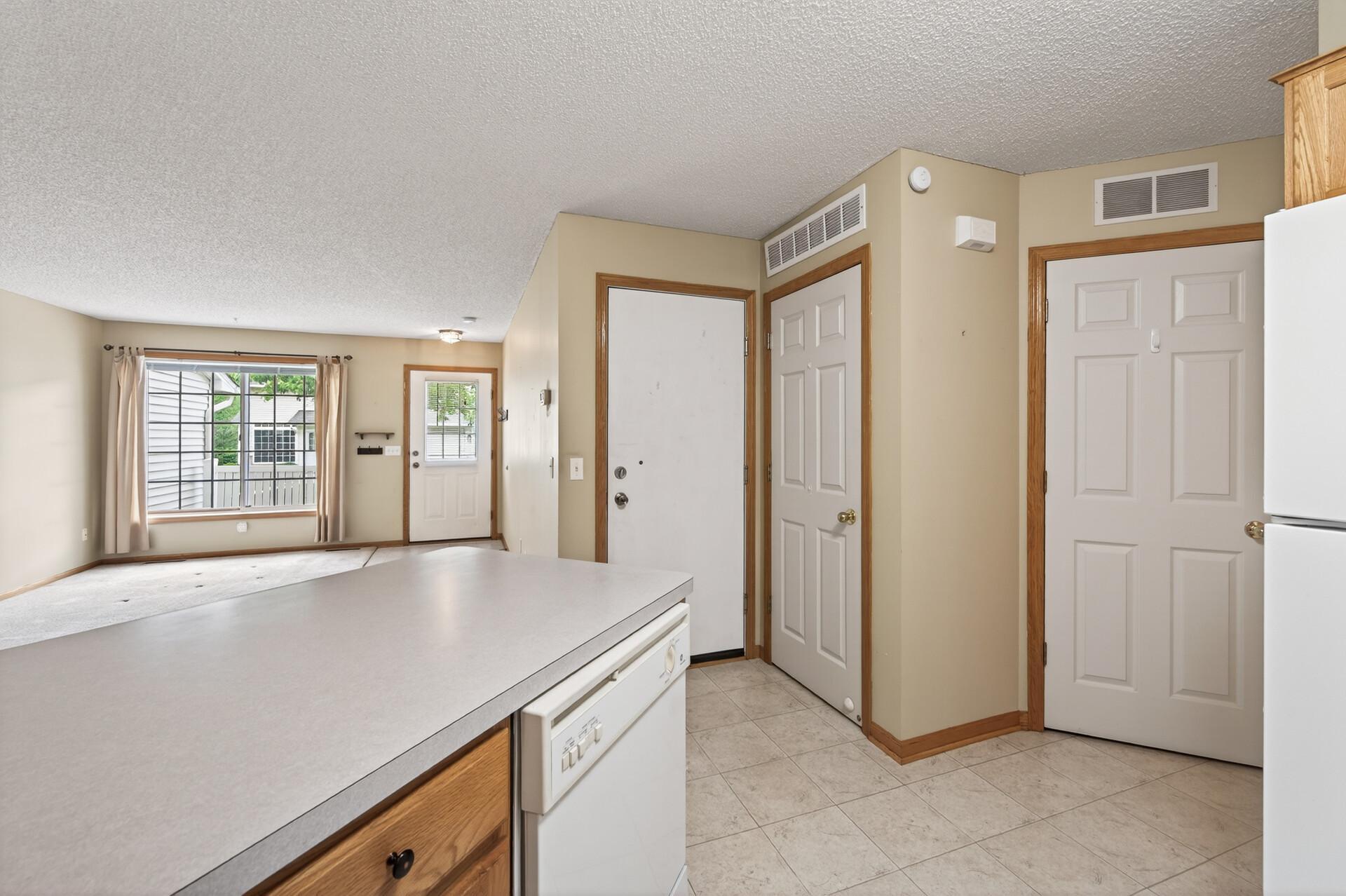 View of Residential at 8639 Quarry Ridge Lane #I, Woodbury MN 55125, Woodbury (8 of 18) - Mike Wilen | Minnesota Team Real Estate