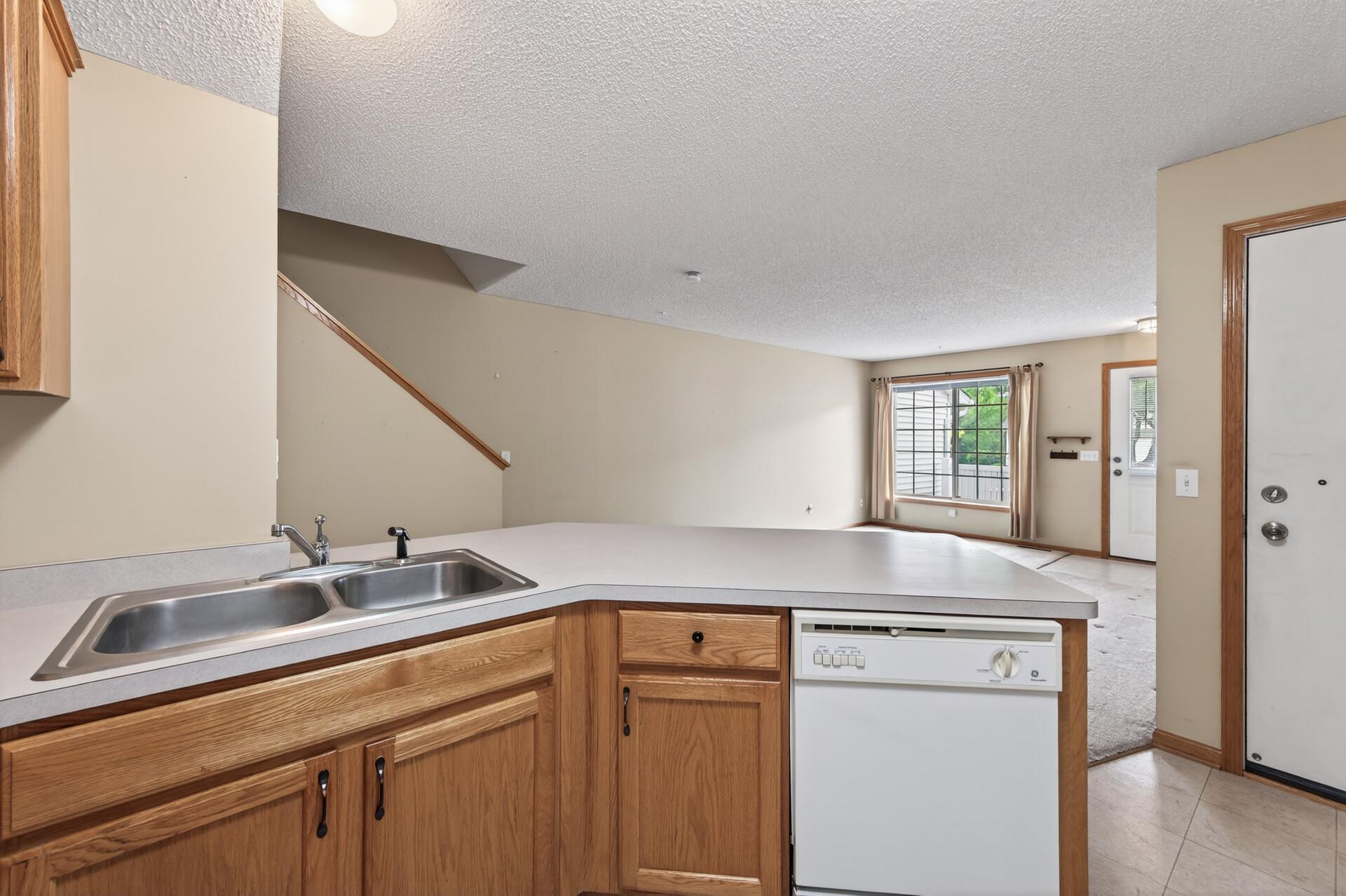 View of Residential at 8639 Quarry Ridge Lane #I, Woodbury MN 55125, Woodbury (7 of 18) - Mike Wilen | Minnesota Team Real Estate