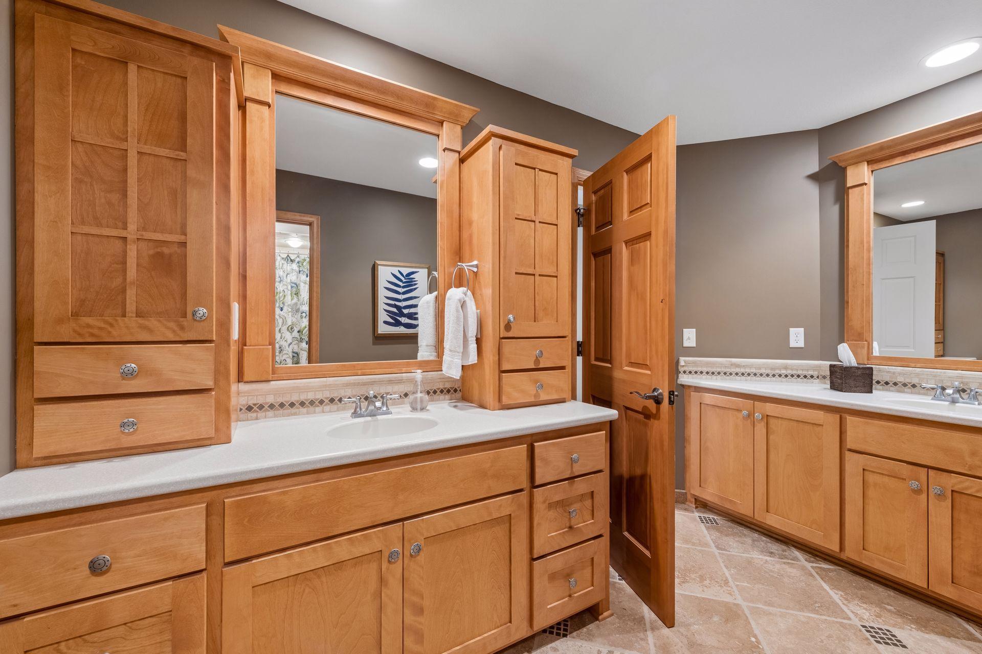 View of Residential at 18000 Turtle Point, Eden Prairie MN 55347, Eden Prairie (20 of 41) - Mike Wilen | Minnesota Team Real Estate