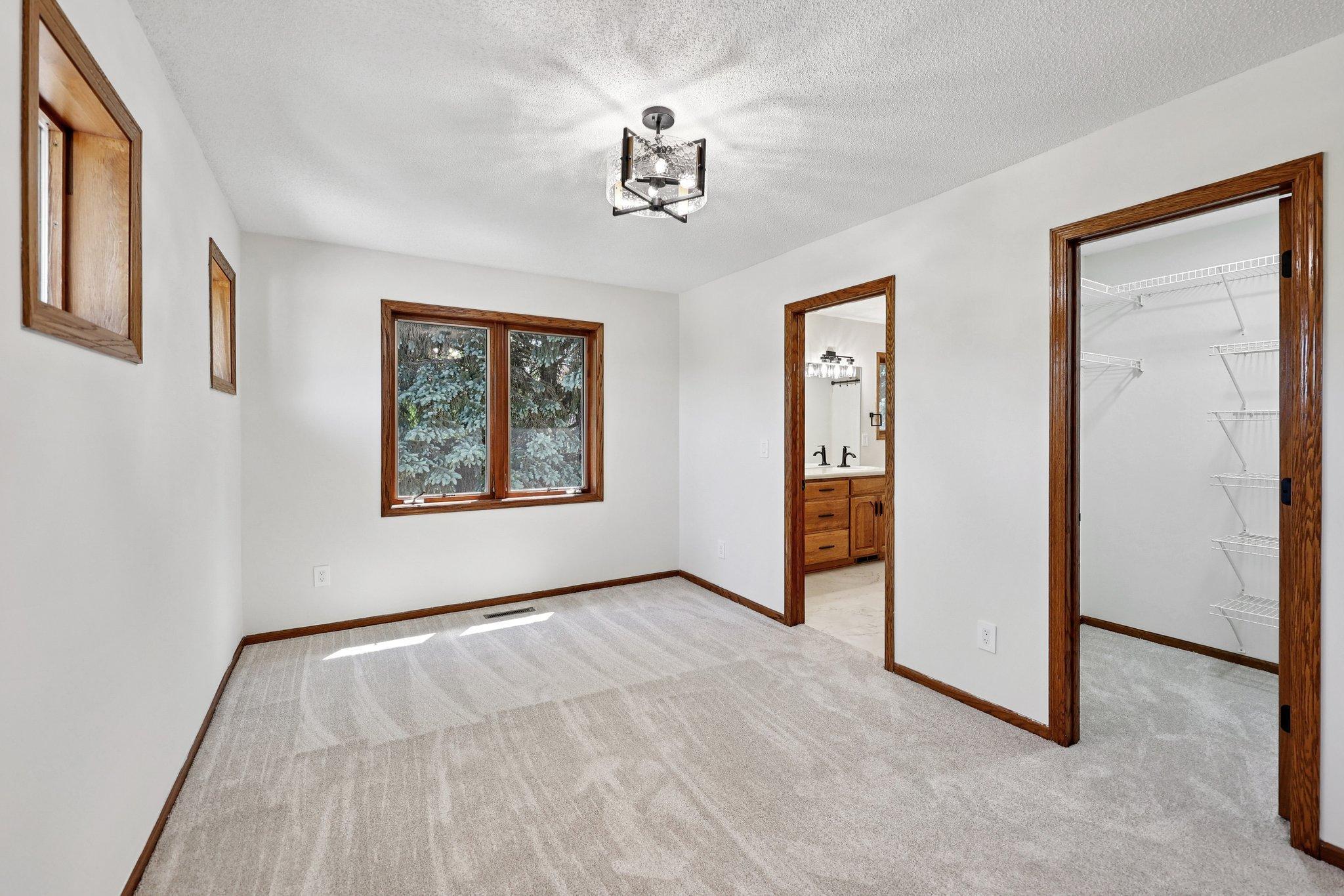 View of Residential at 10175 Powers Lake Trail, Woodbury MN 55129, Woodbury (55 of 108) - Mike Wilen | Minnesota Team Real Estate