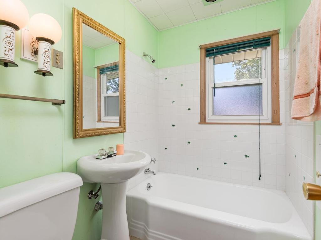 View of Residential at 6708 Sheridan Avenue, Richfield MN 55423, Richfield (17 of 27) - Mike Wilen | Minnesota Team Real Estate